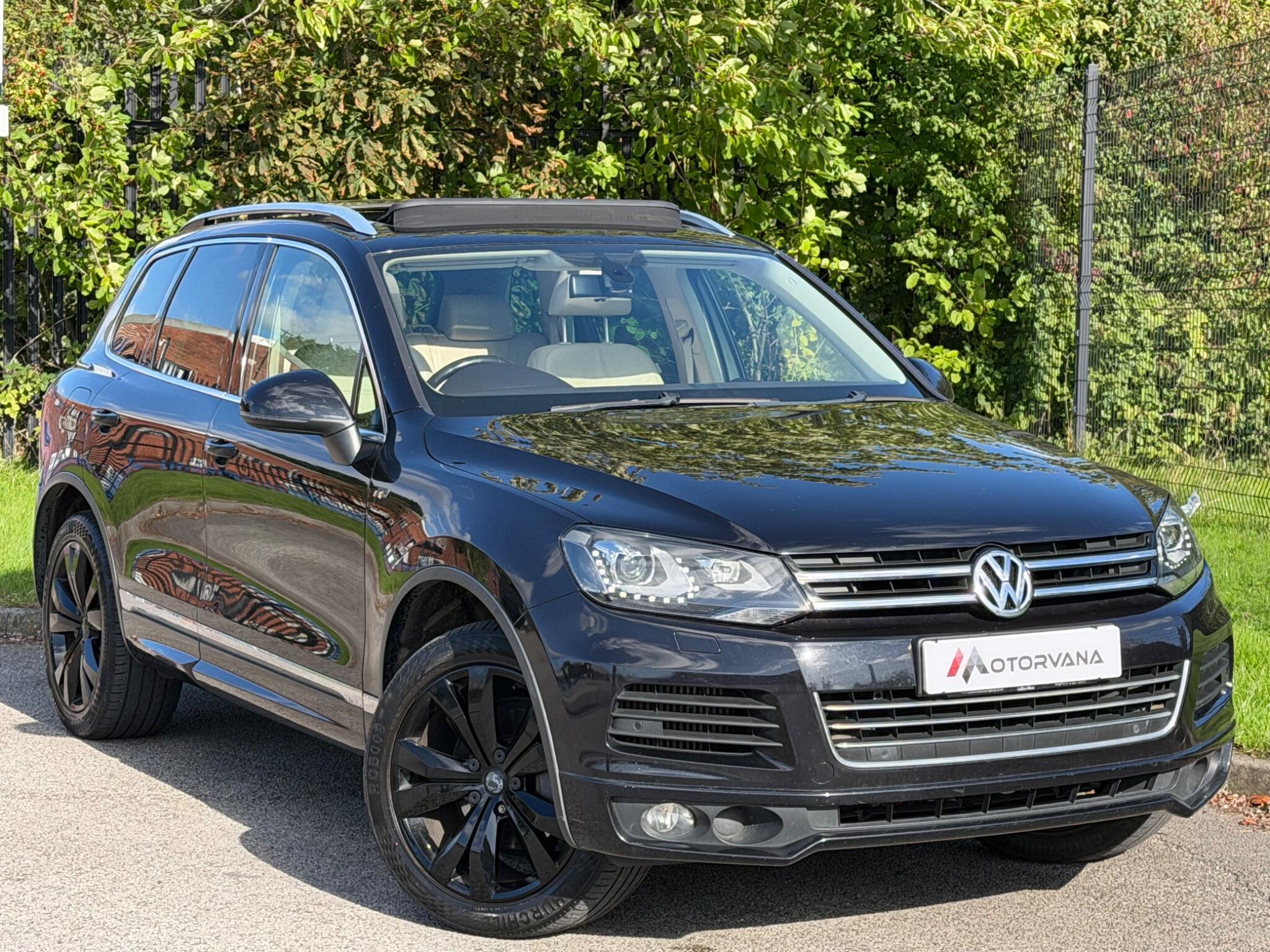2014 Volkswagen Touareg in Black for sale