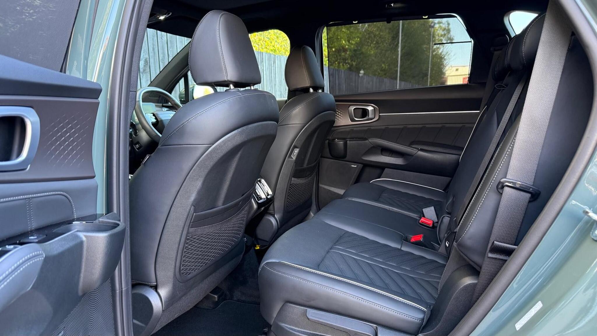 Kia Sorento view 28