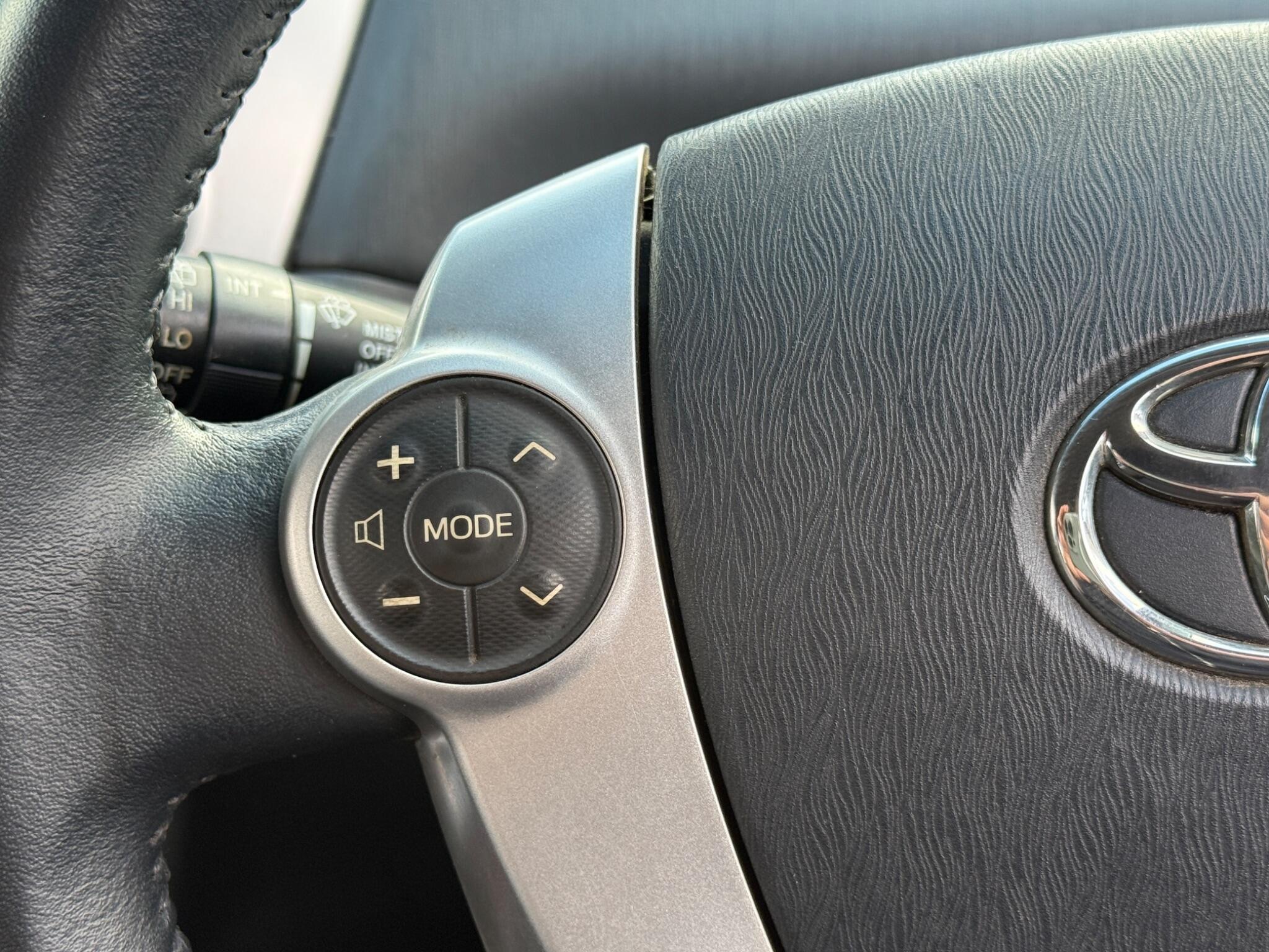 Toyota Prius+ - Image 67