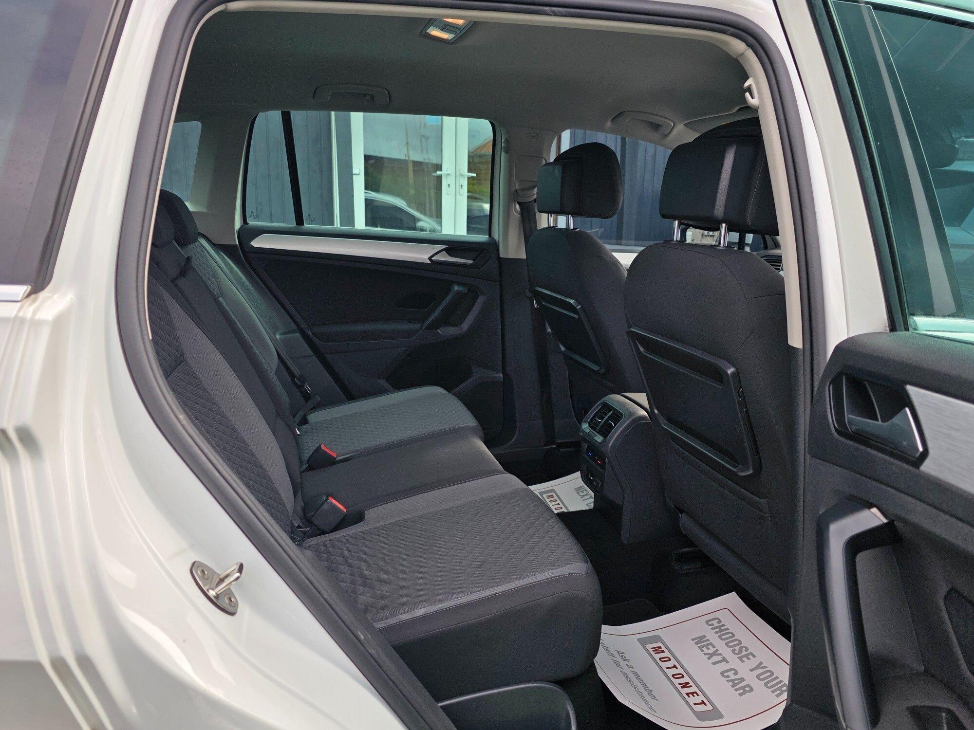 Volkswagen Tiguan view 15
