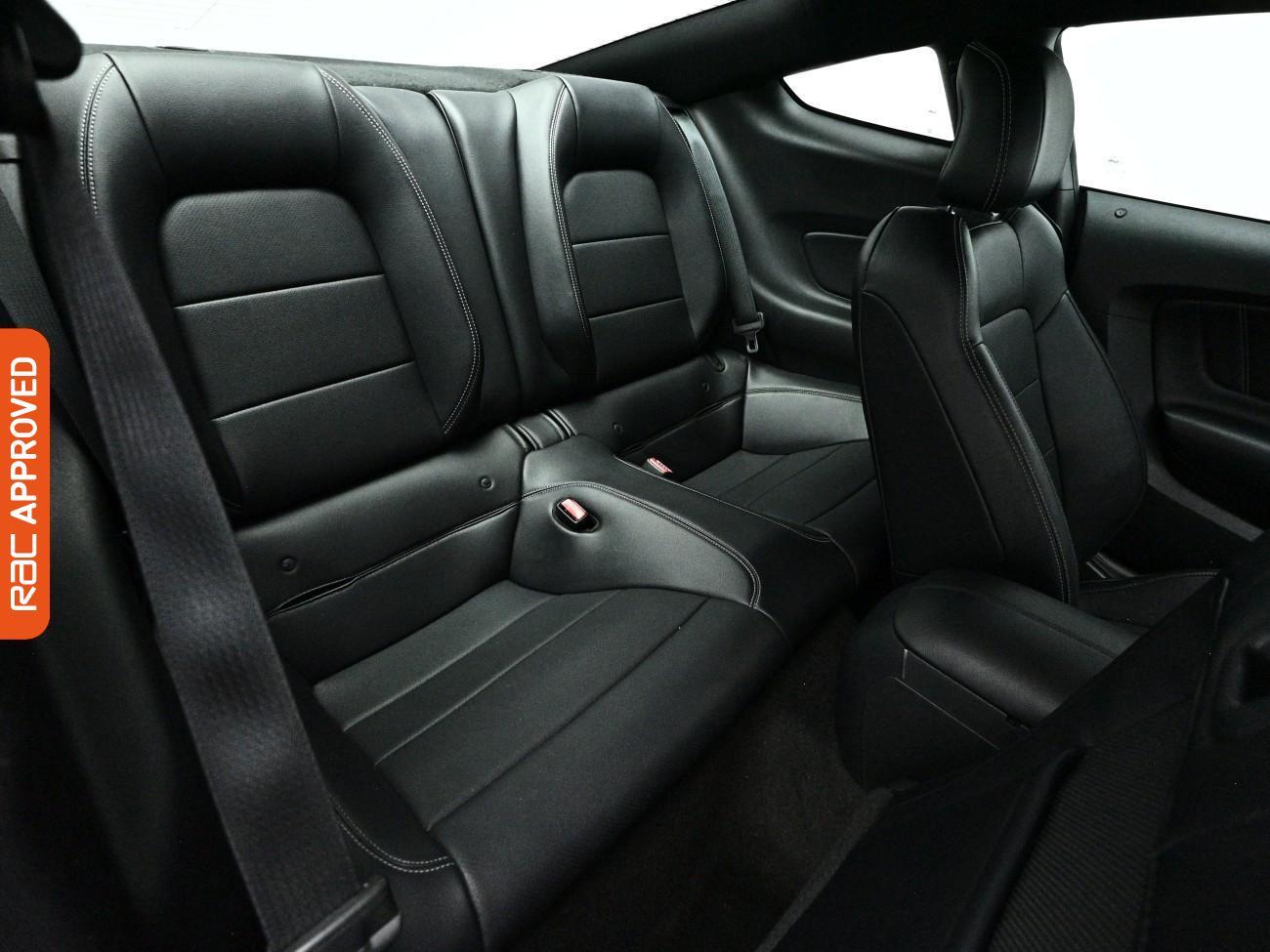 Ford Mustang view 13
