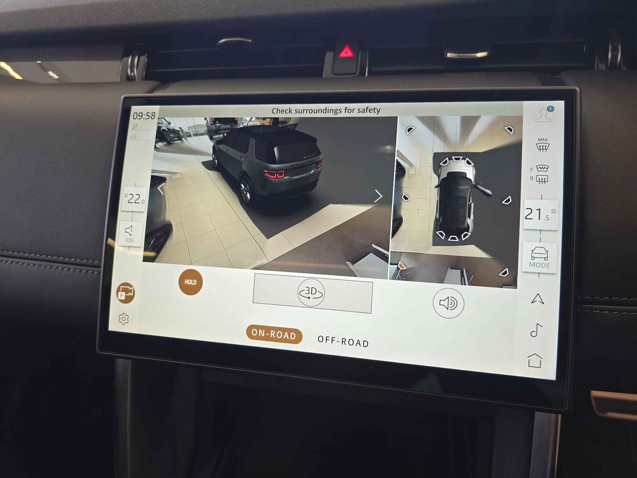 Land Rover Discovery Sport view 37