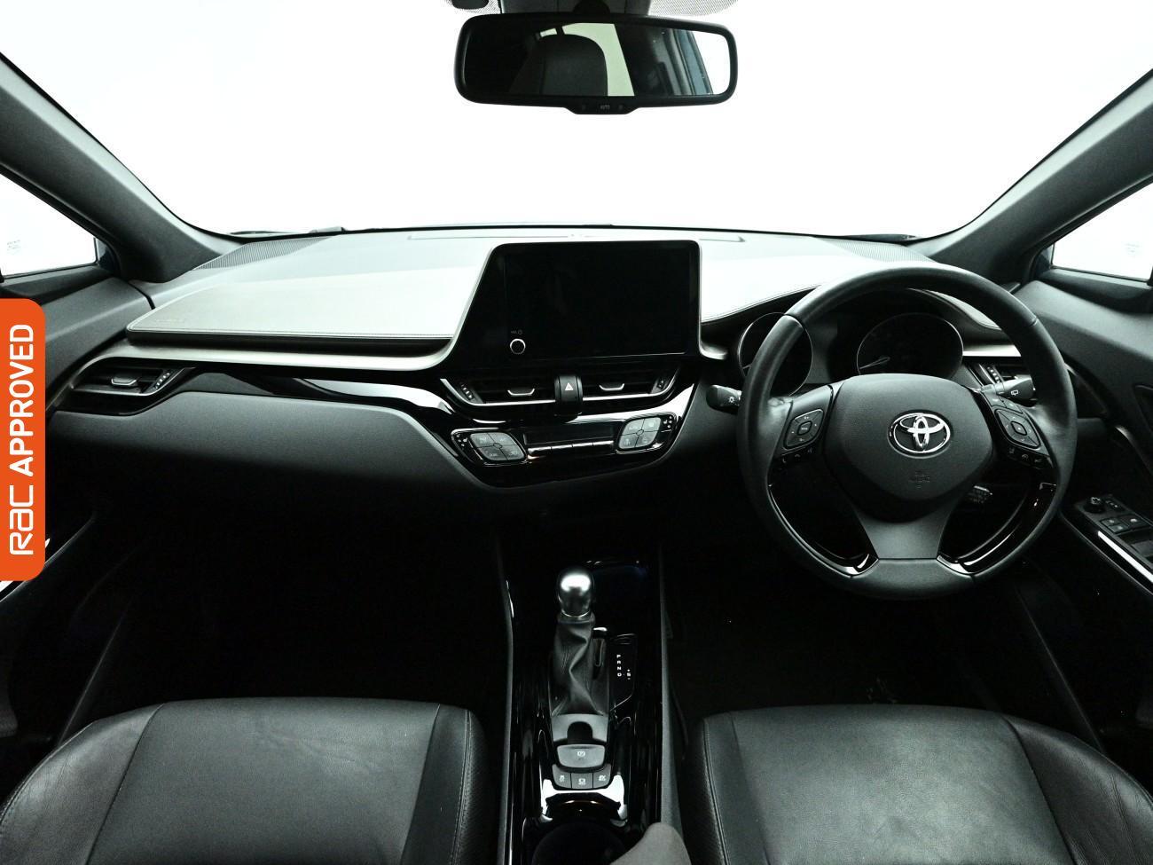 Toyota C-HR view 2