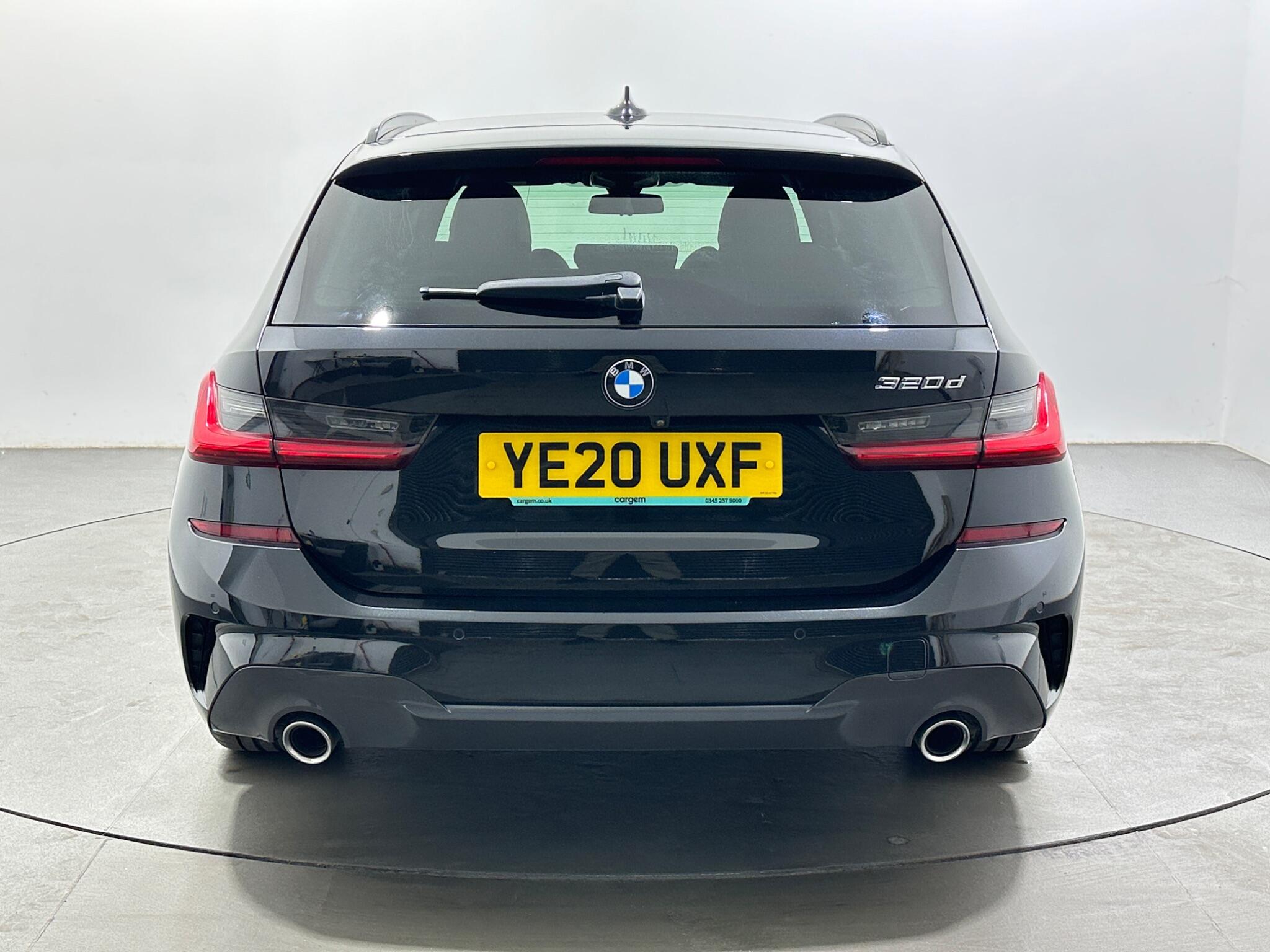 BMW 3 Series view 7