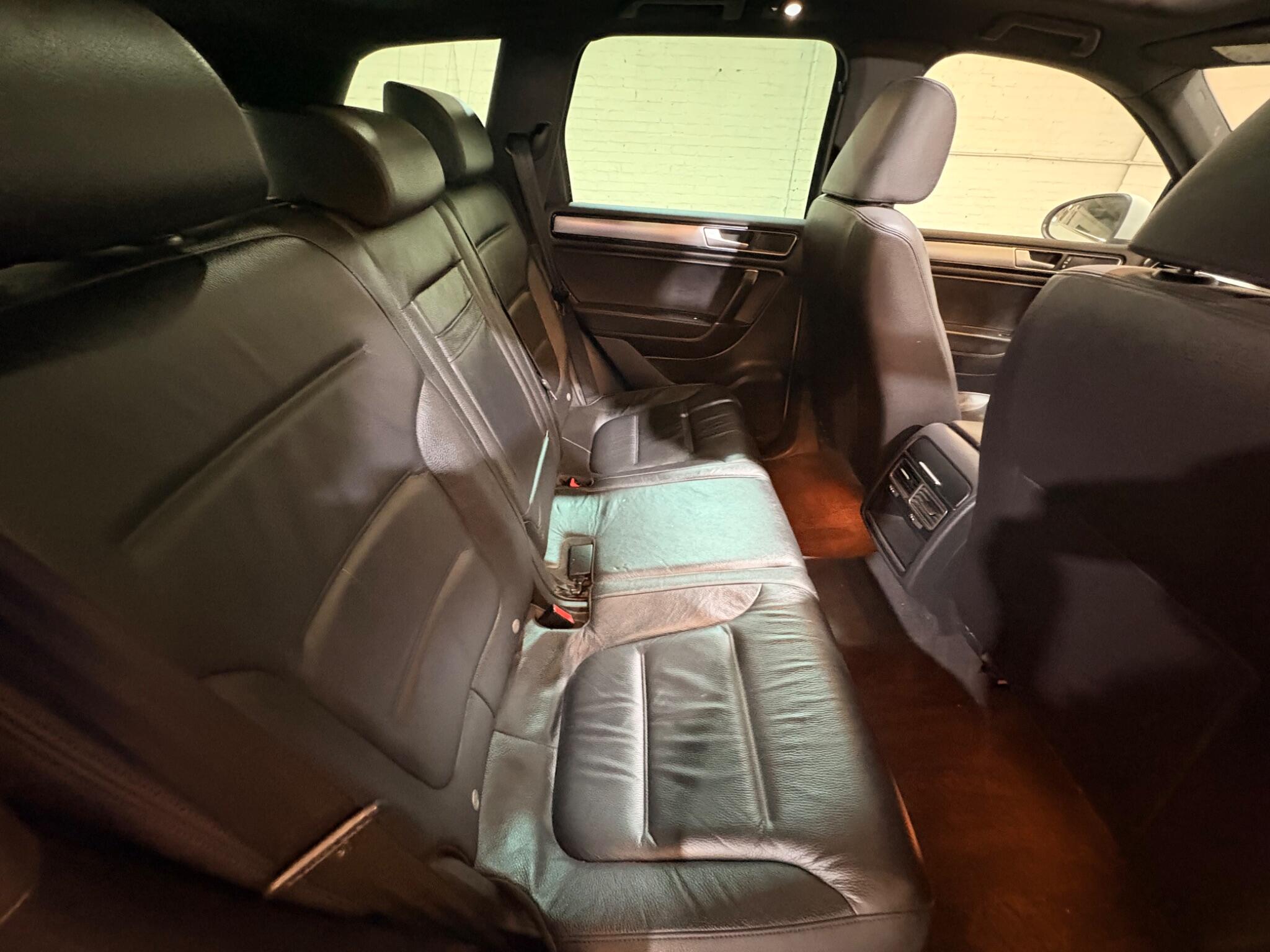 Volkswagen Touareg view 46