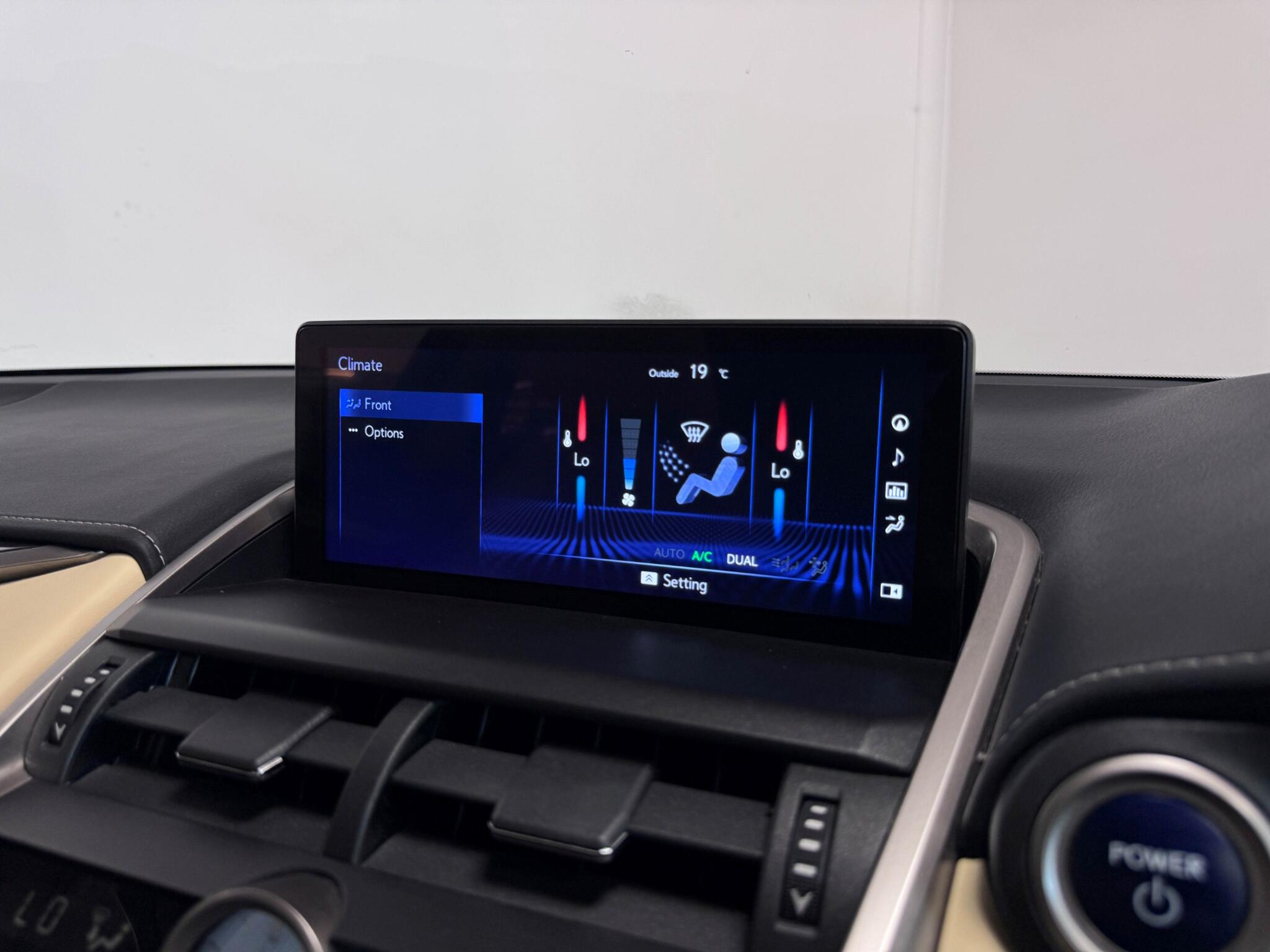 Lexus NX view 52