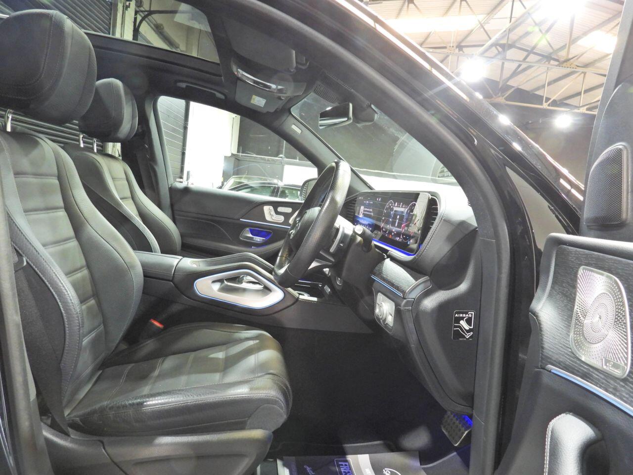 Mercedes-Benz GLS view 17