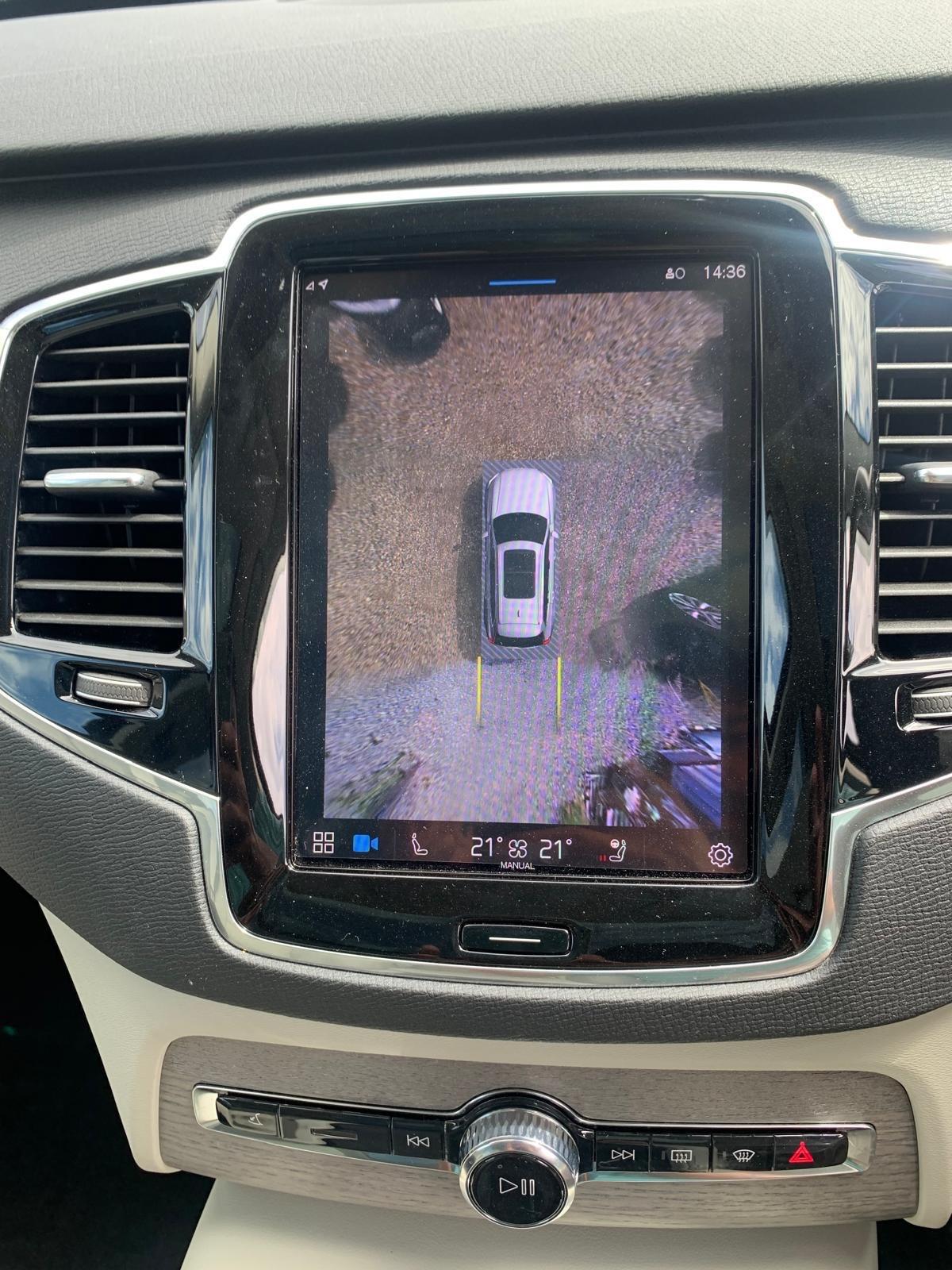 Volvo XC90 view 31