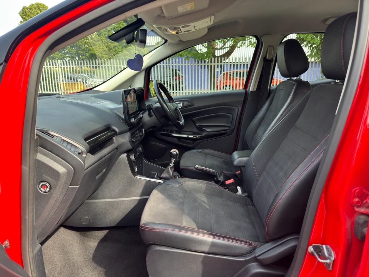 Ford Ecosport view 12