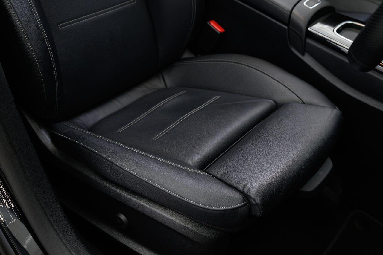 Mercedes-Benz CLA view 17