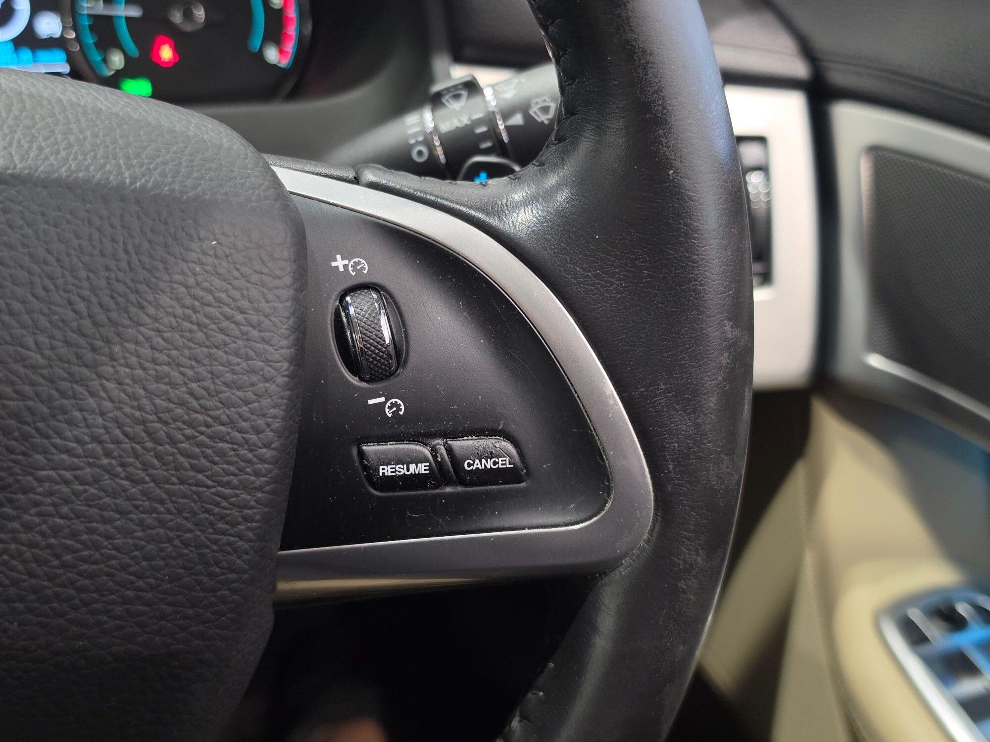 Jaguar XF view 33