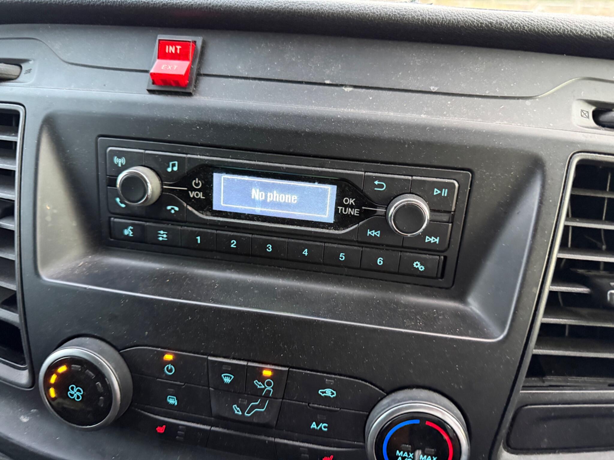 Ford Transit Custom 2.0 320 EcoBlue L1 H1 Euro 6 5dr — photo 33 of 82