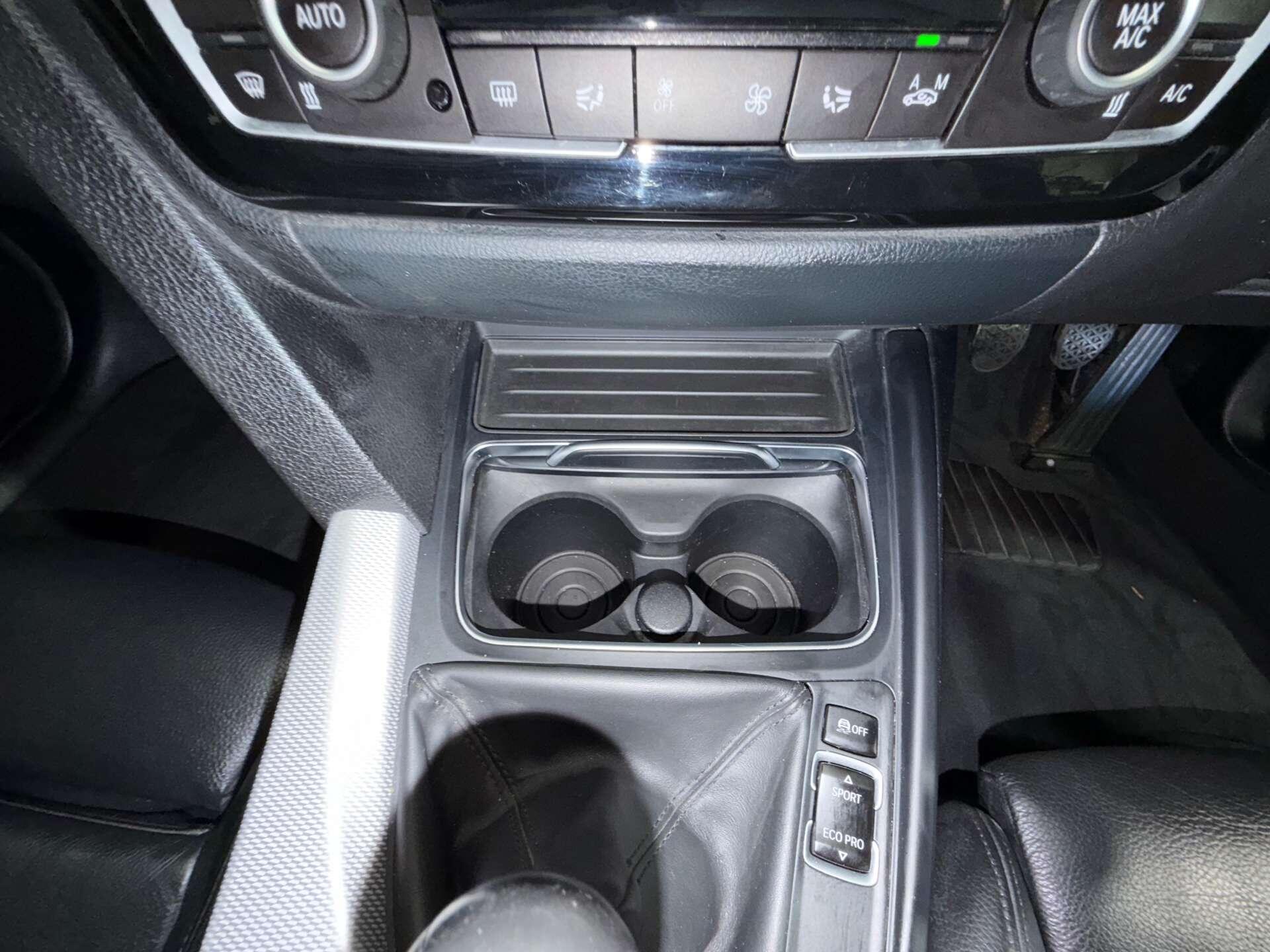 BMW 3 Series view 37