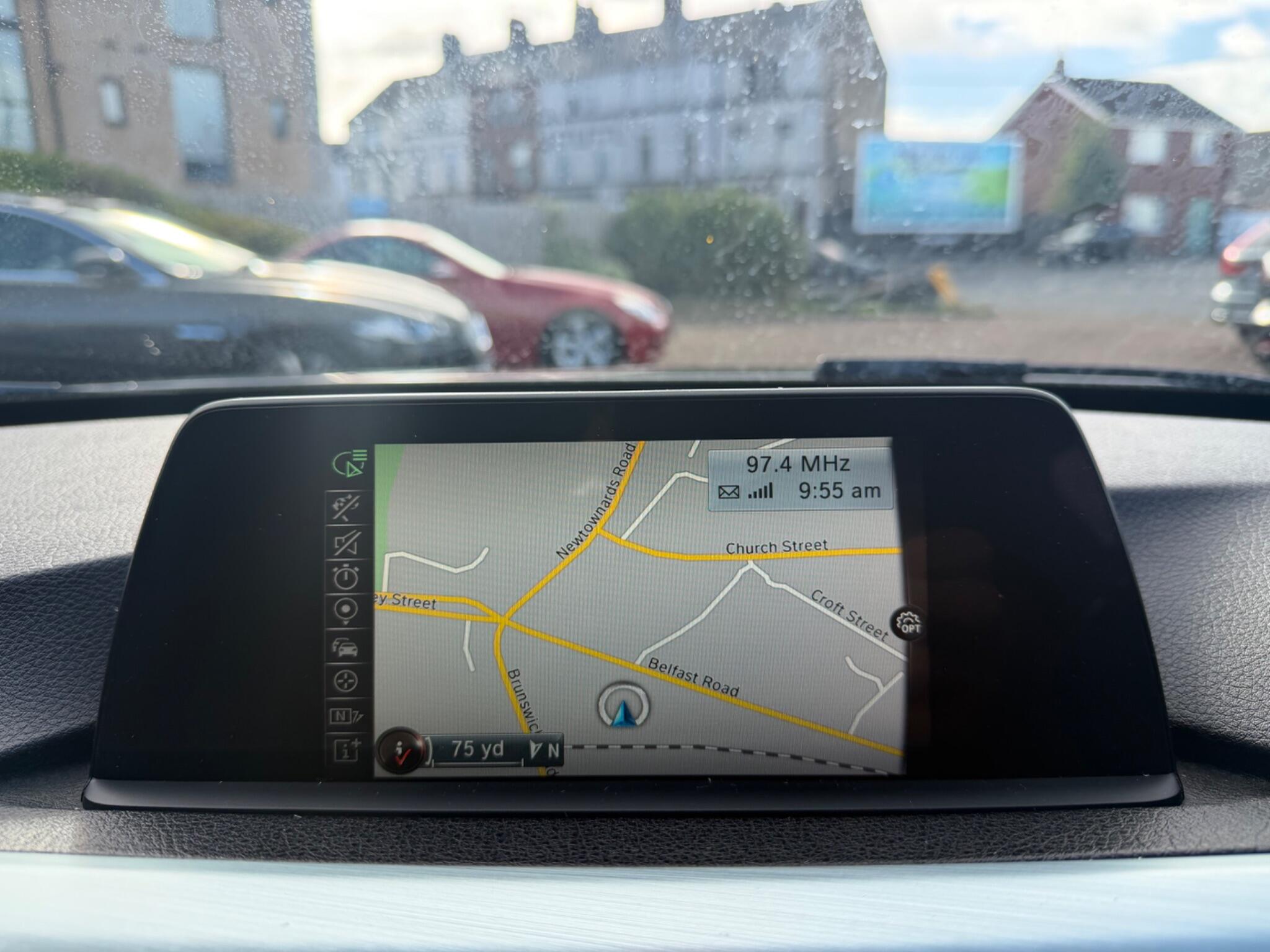 BMW 3 Series view 23