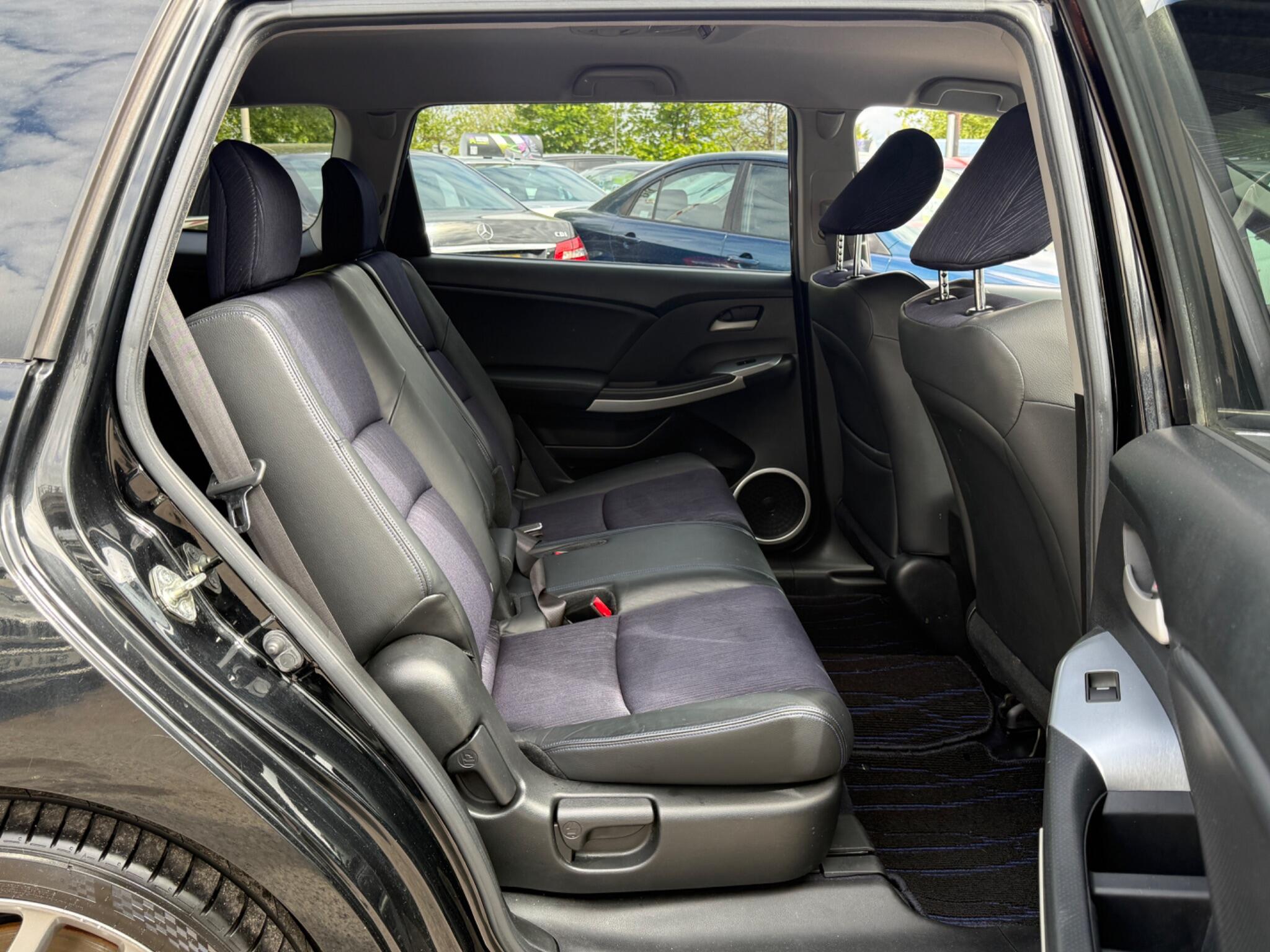 Honda Odyssey - Image 41
