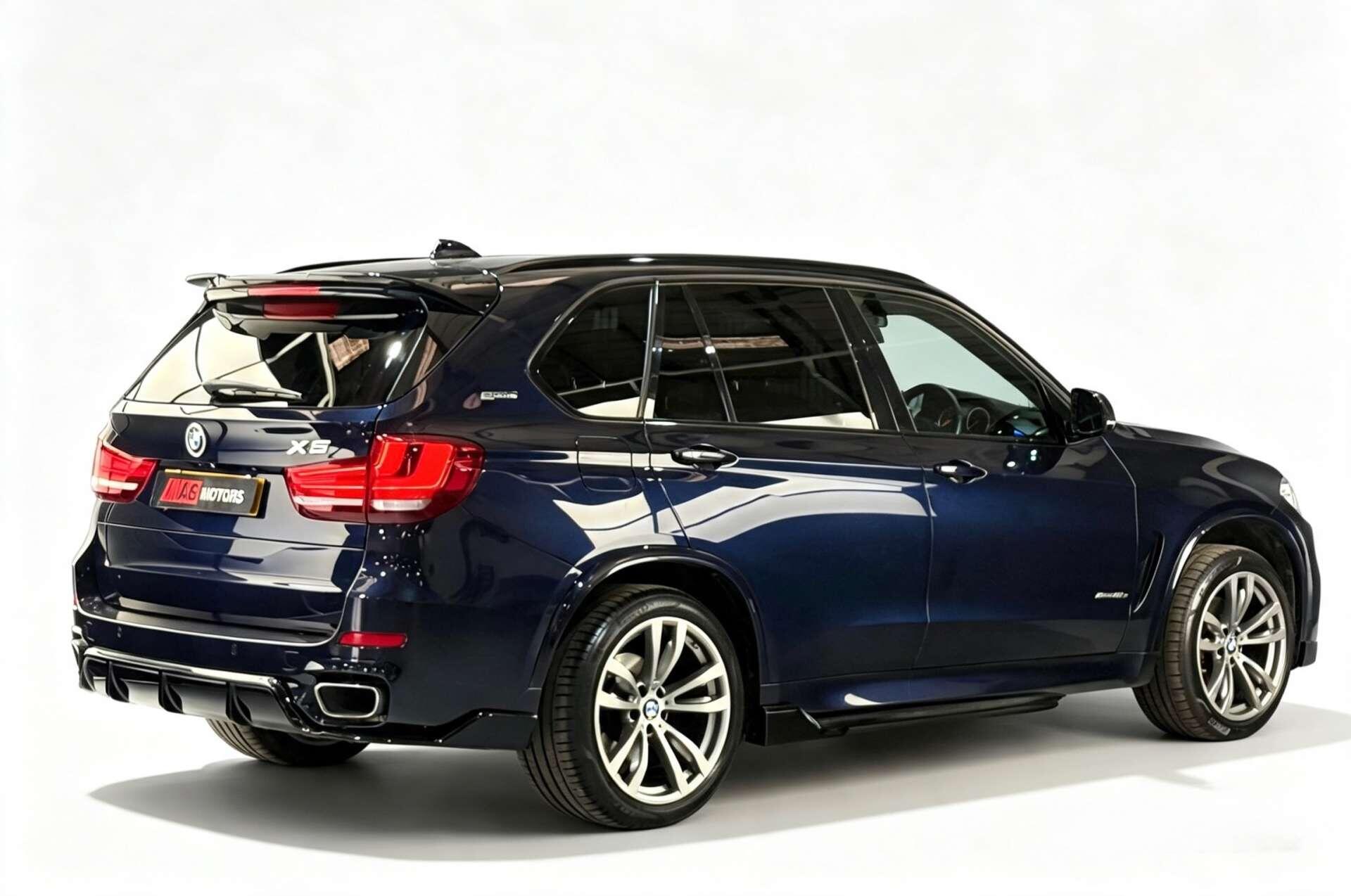 BMW X5 view 14