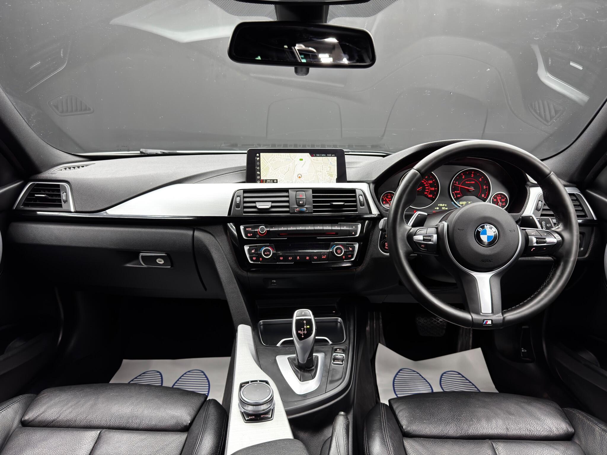 BMW 3 Series view 10