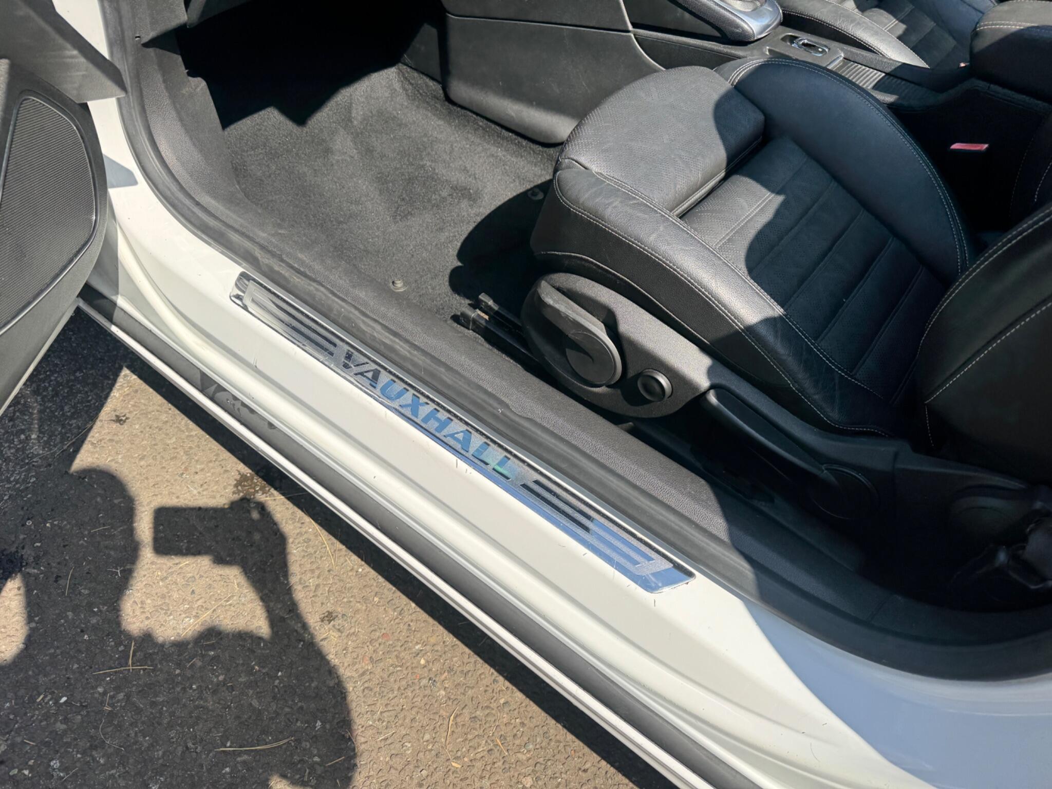 Vauxhall Cascada view 74