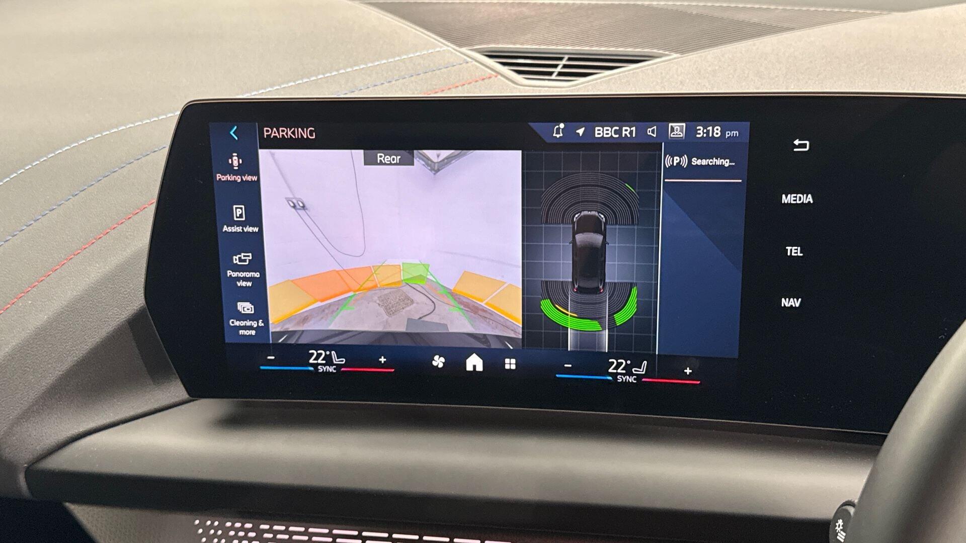 BMW 2 Series view 28