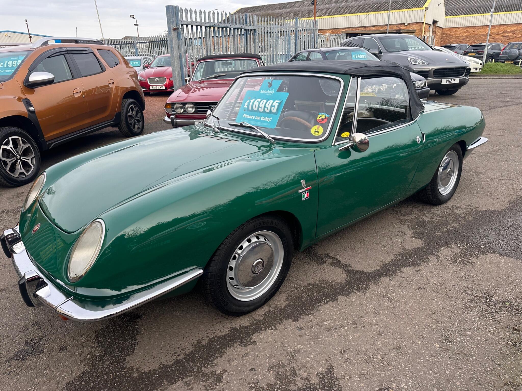 Fiat 850 view 13
