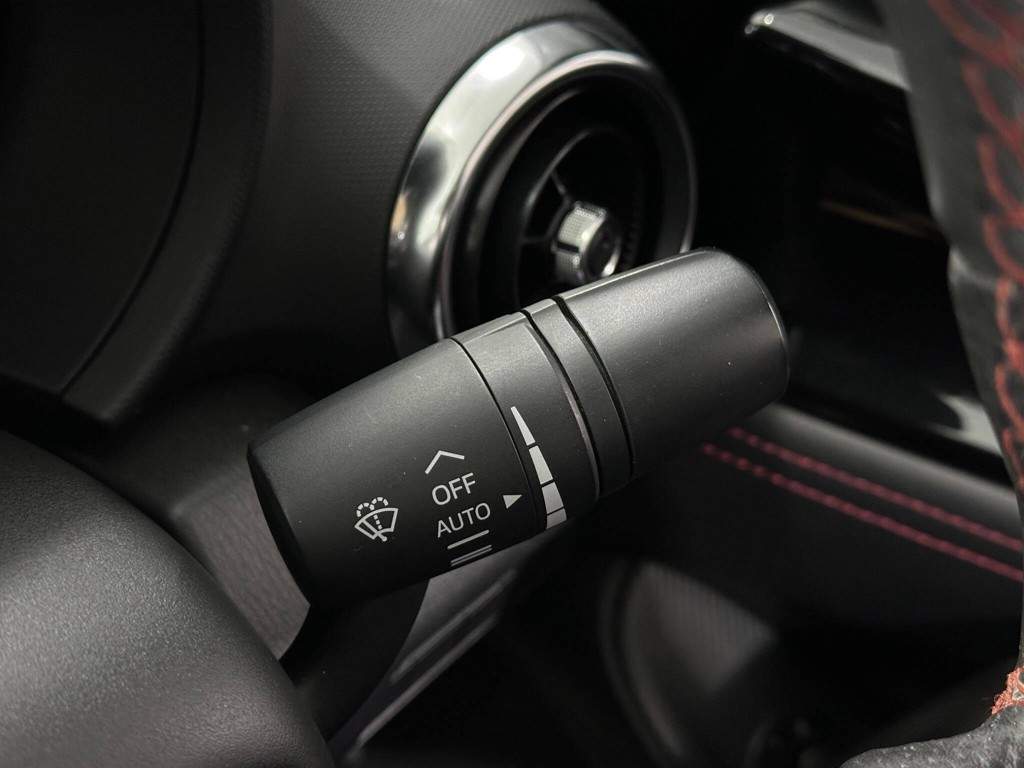 Mazda MX-5 view 17