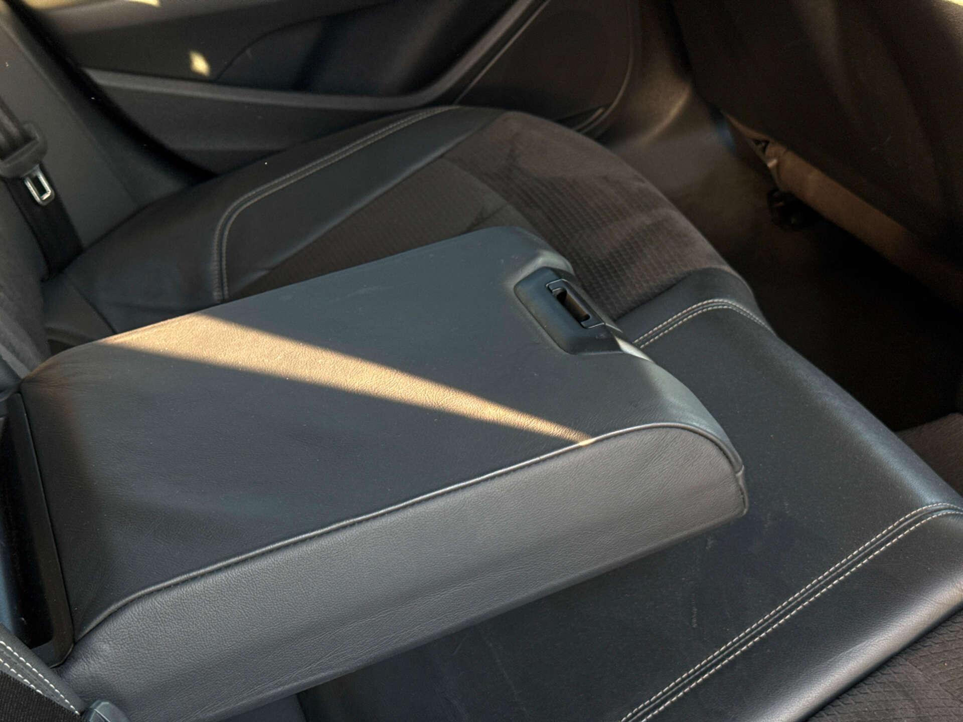 Audi A4 Avant view 30