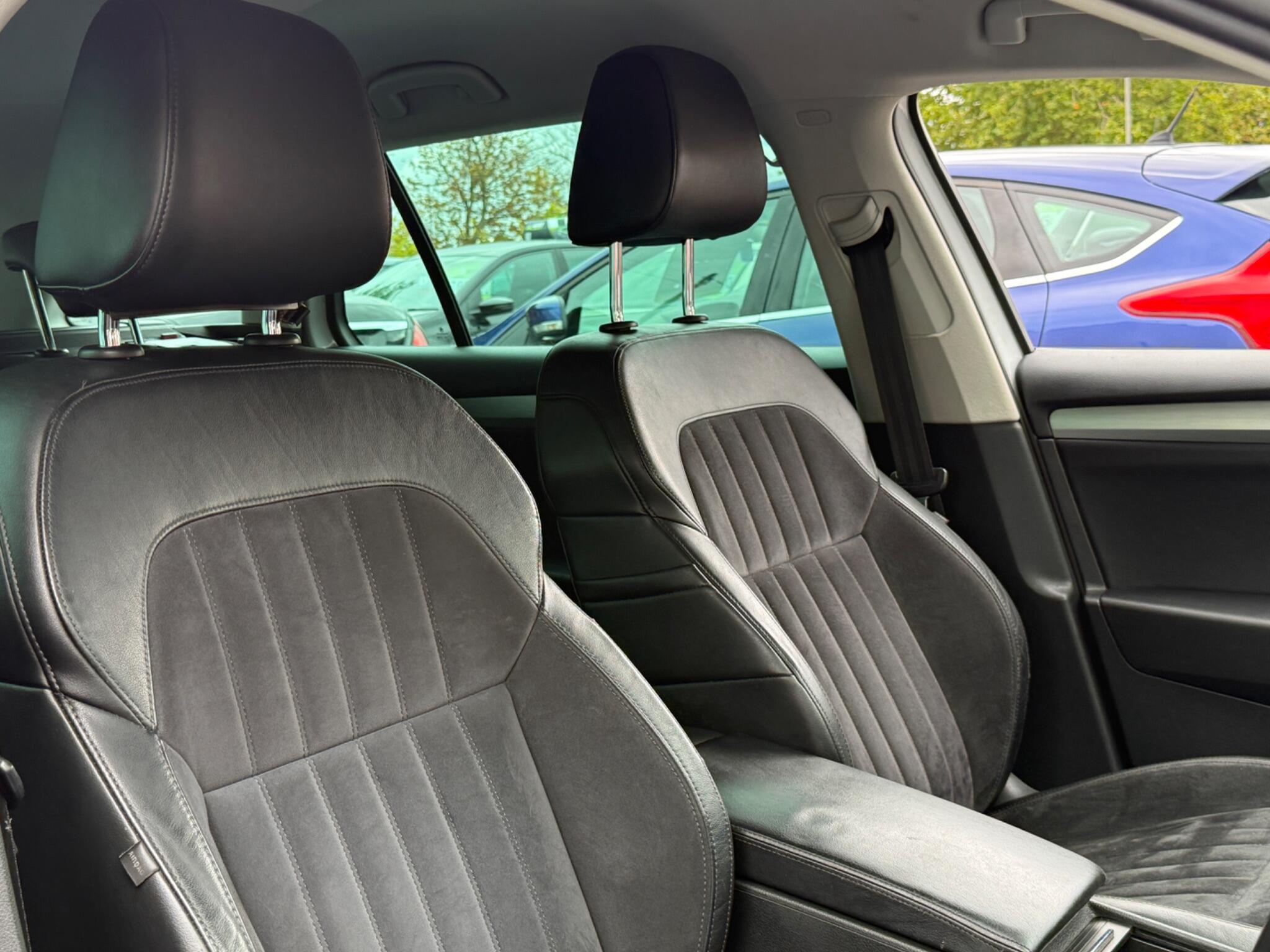 Skoda Superb - Image 31