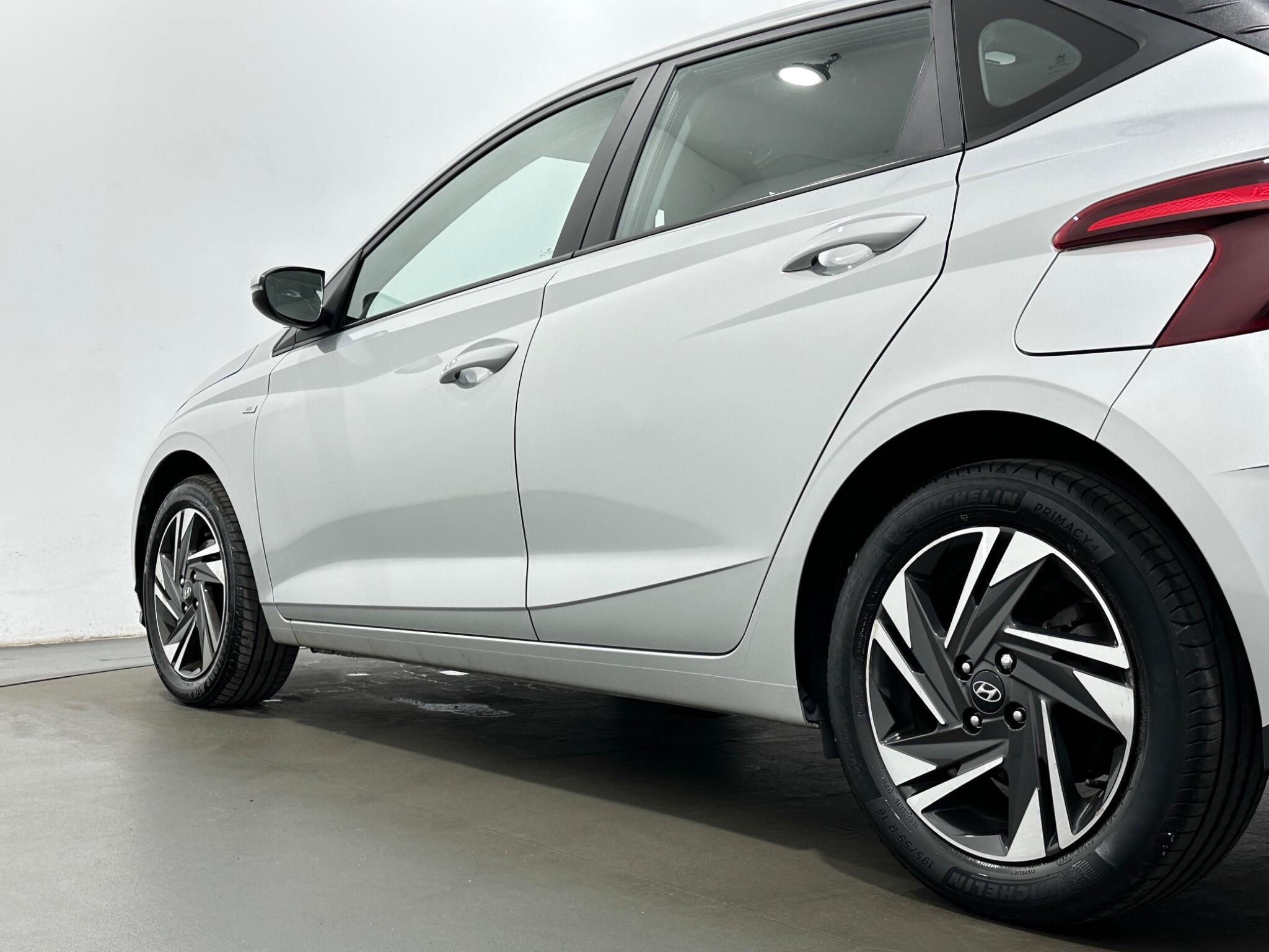 Hyundai i20 view 46