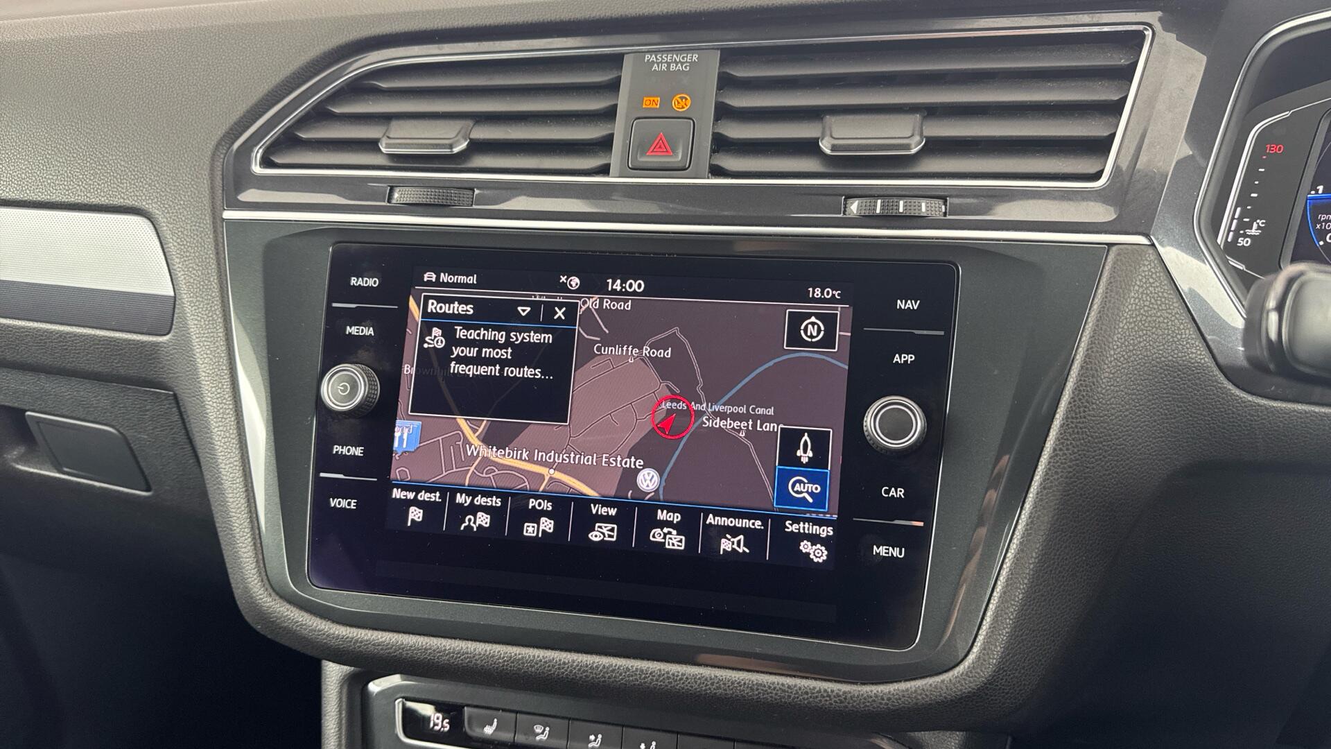 Volkswagen Tiguan Allspace view 33