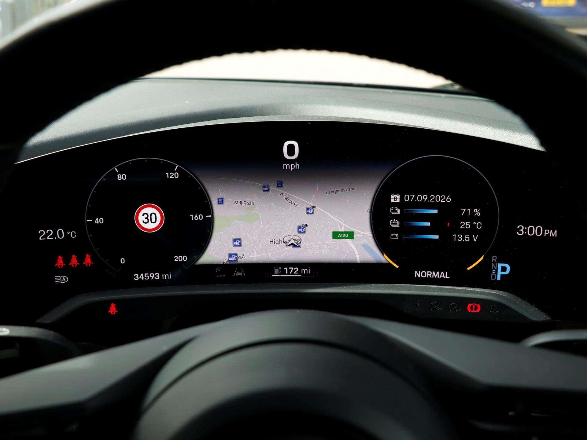 Porsche Taycan view 13