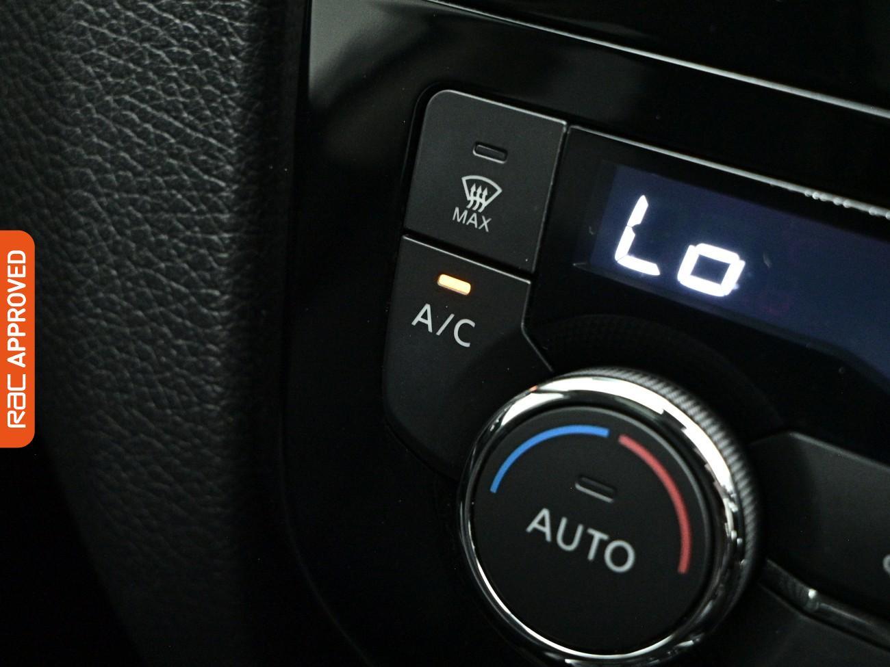 Nissan X-Trail view 18