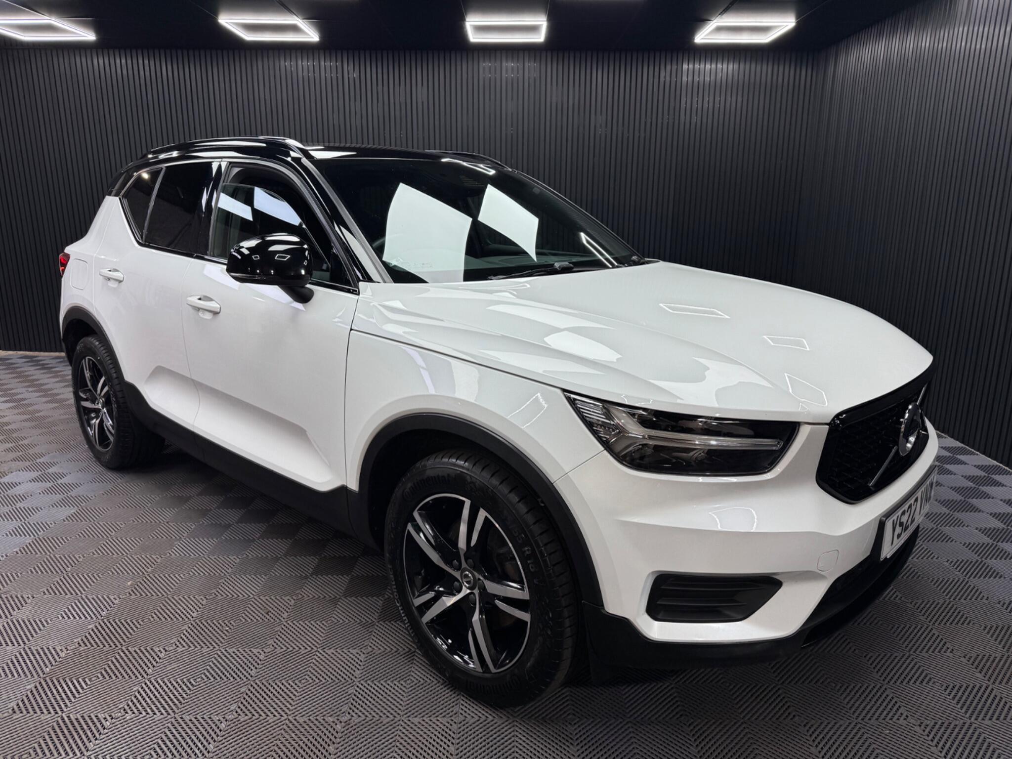 Volvo XC40 view 17