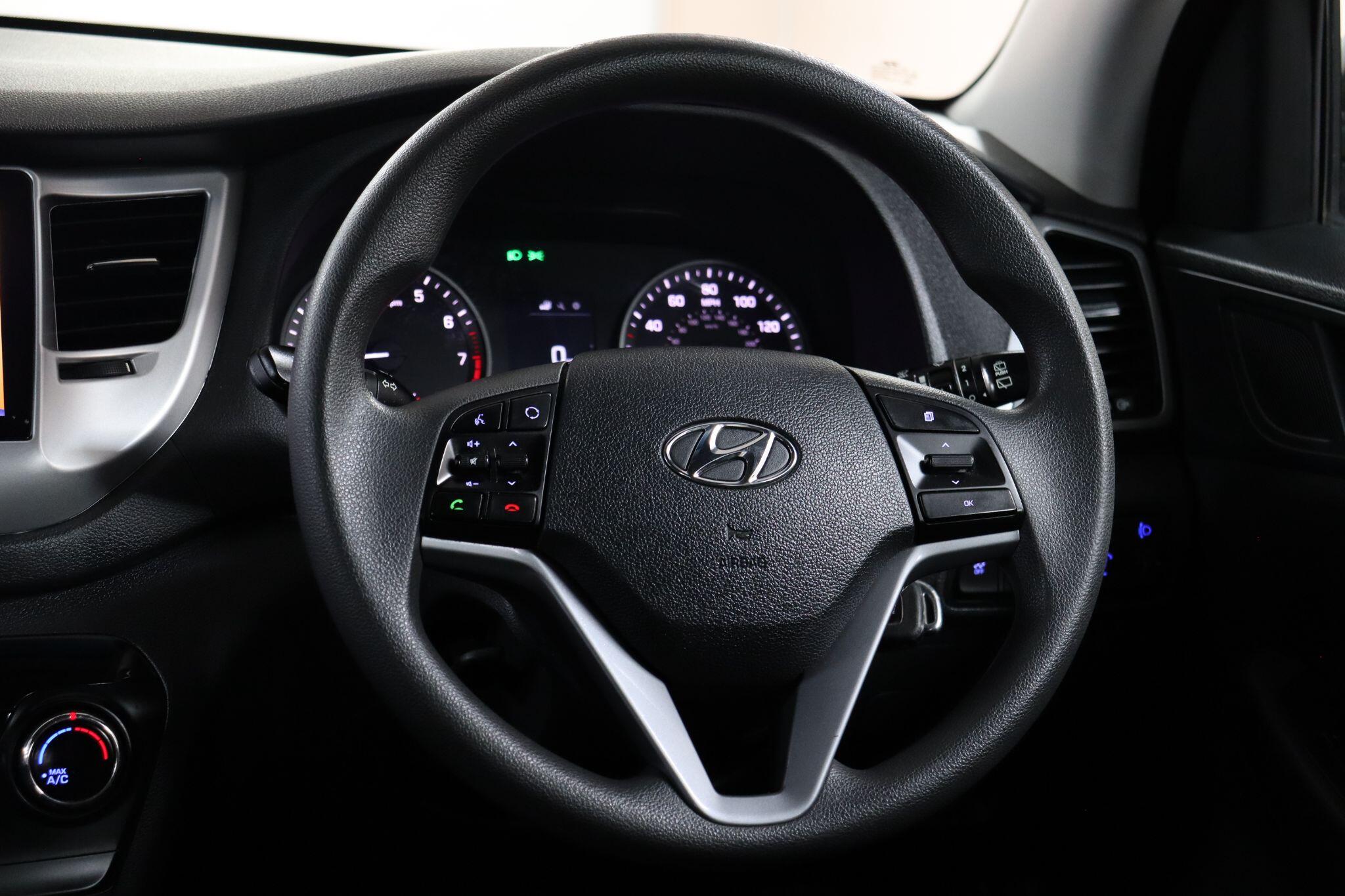 Hyundai Tucson view 45
