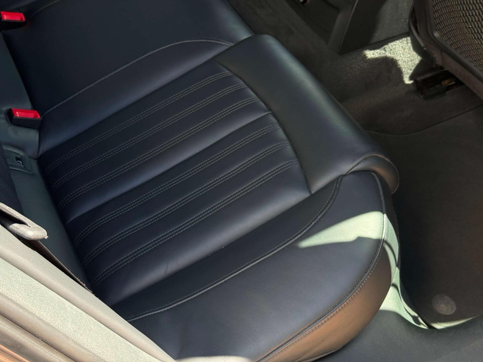 Audi A6 Saloon view 32