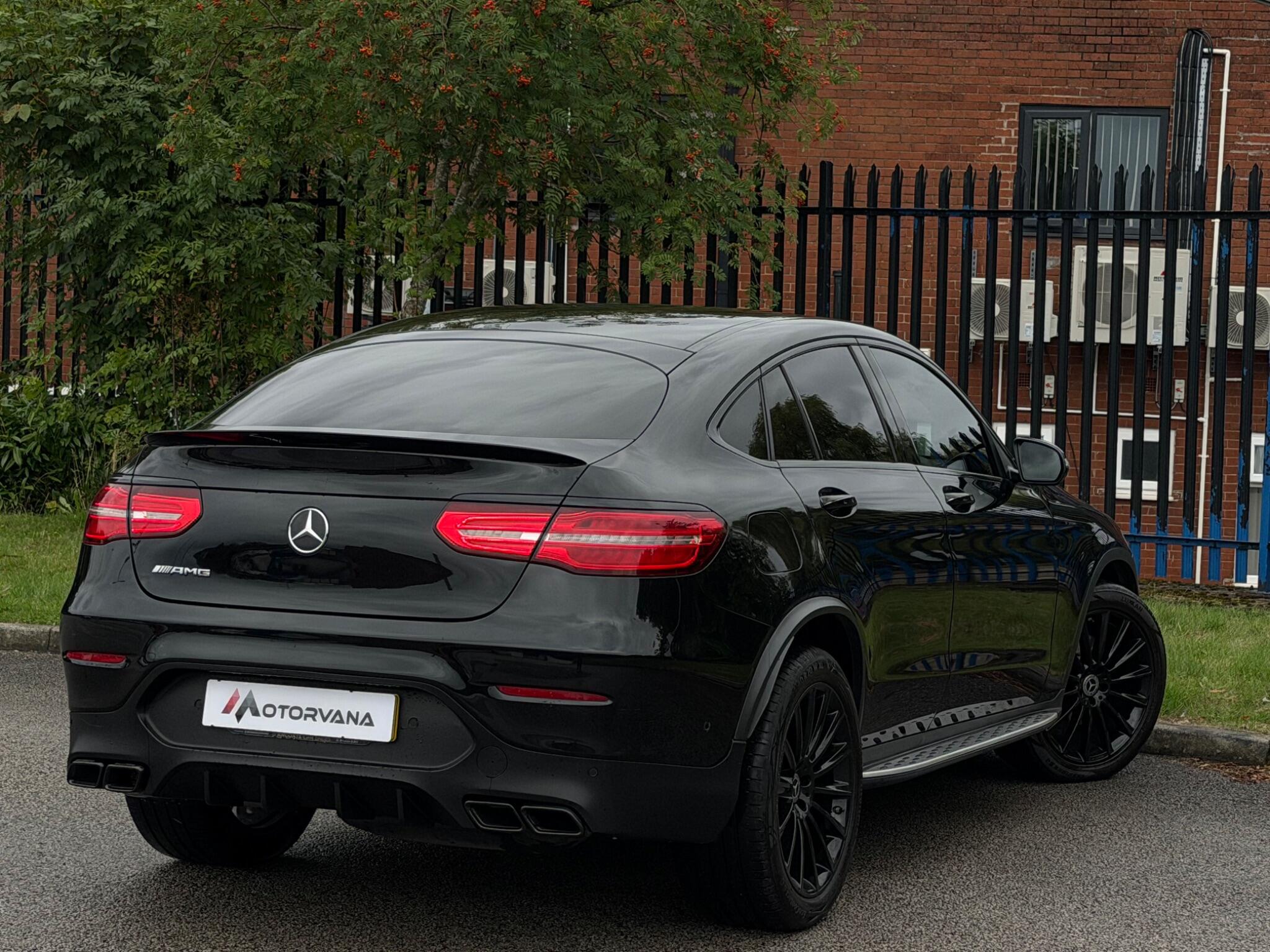 Mercedes-Benz GLC view 11