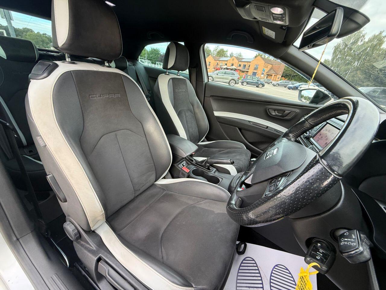 Seat Leon view 3