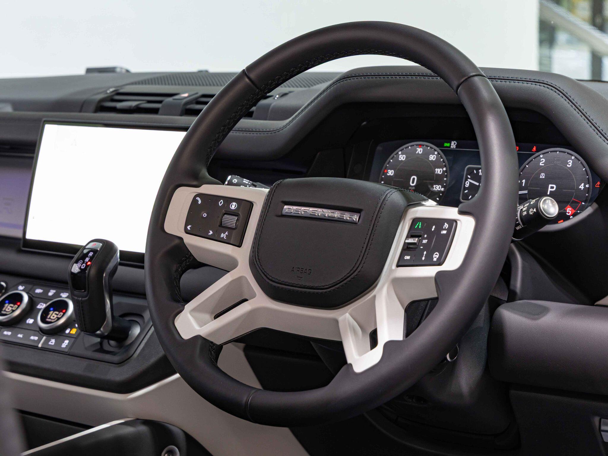 Land Rover Defender view 20