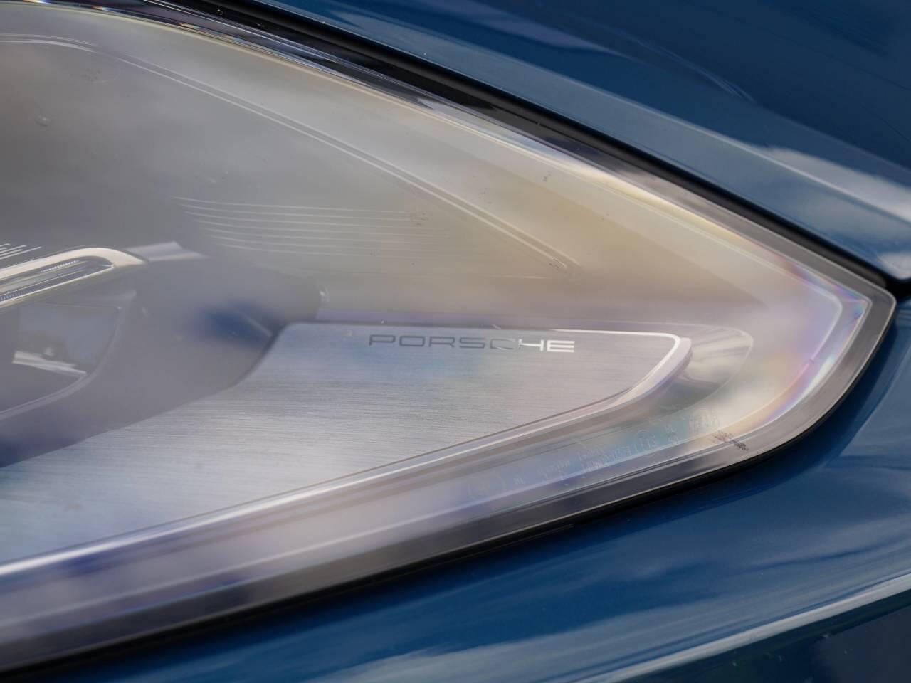 Porsche Cayenne view 48