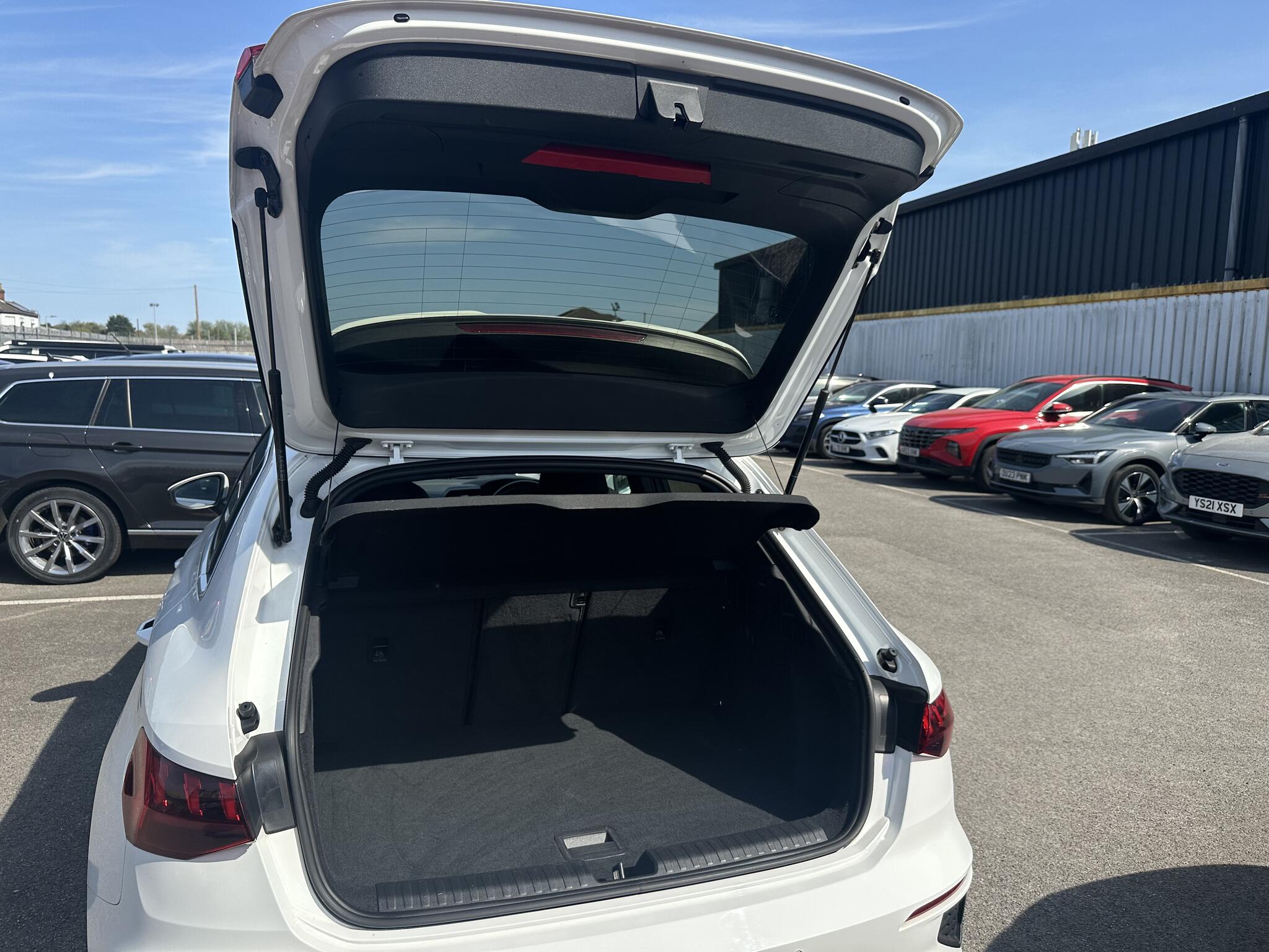 Audi A3 view 32