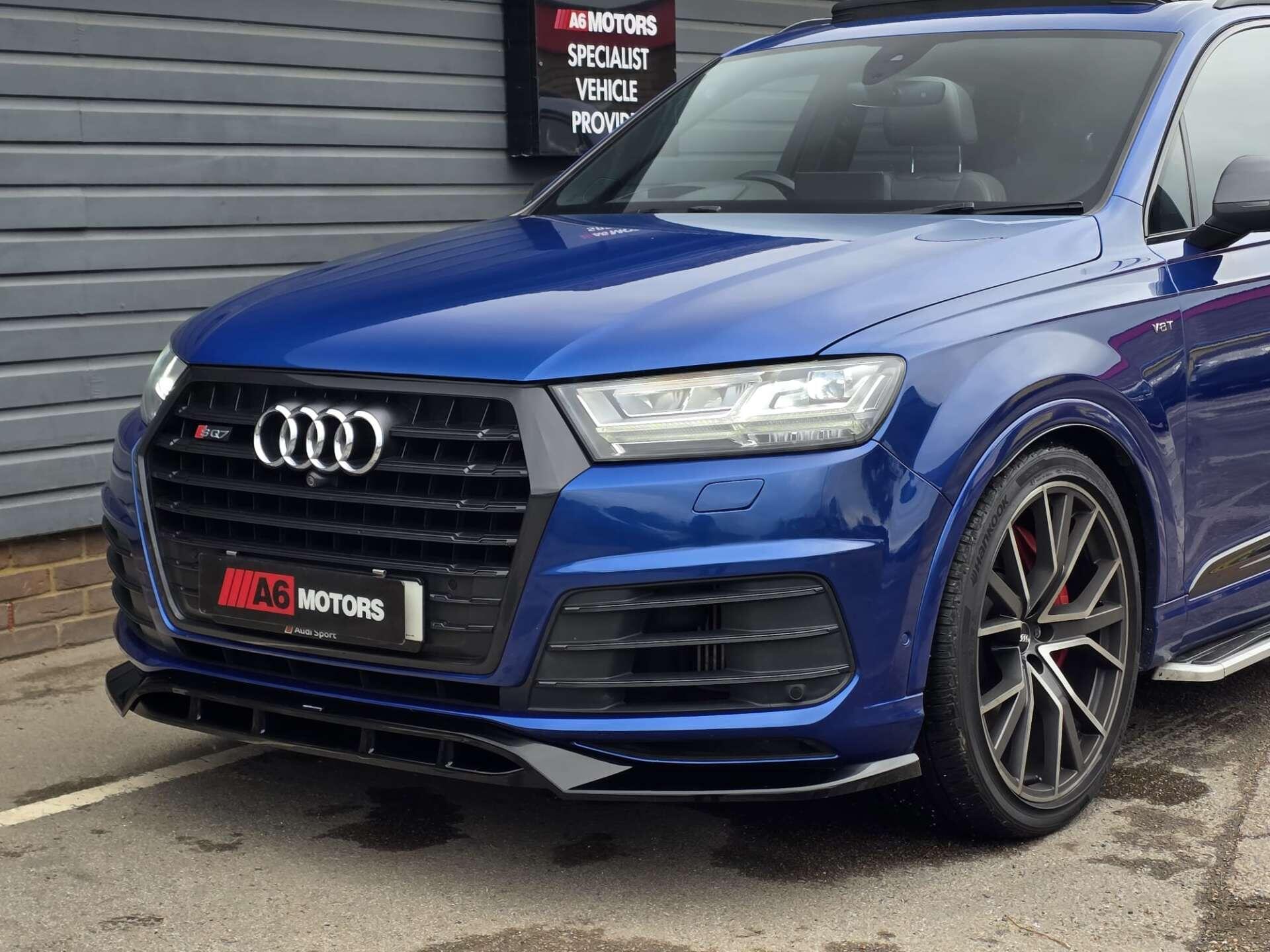 Audi SQ7 view 19