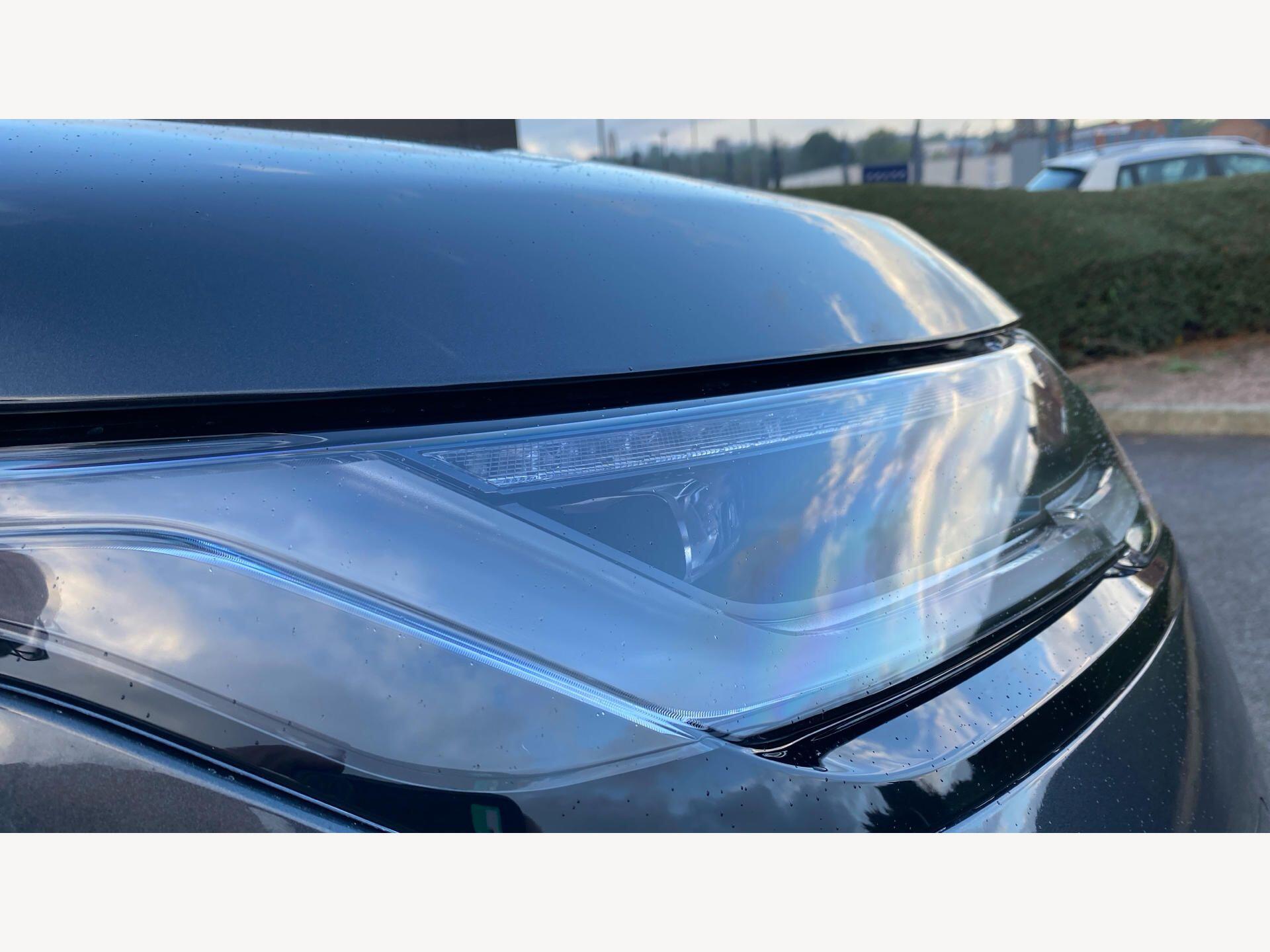 Land Rover Range Rover Velar view 21