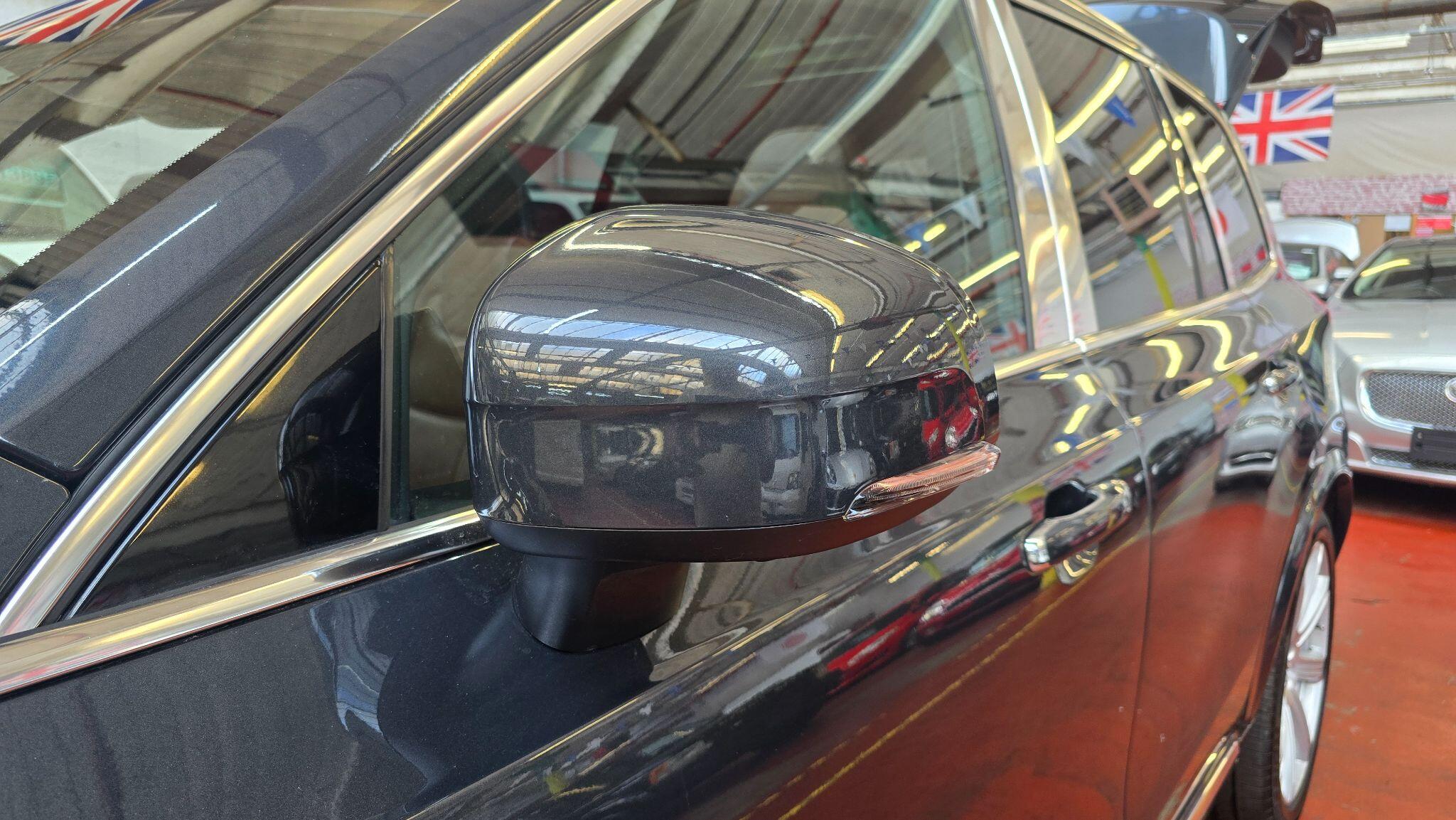 Volvo XC90 view 57