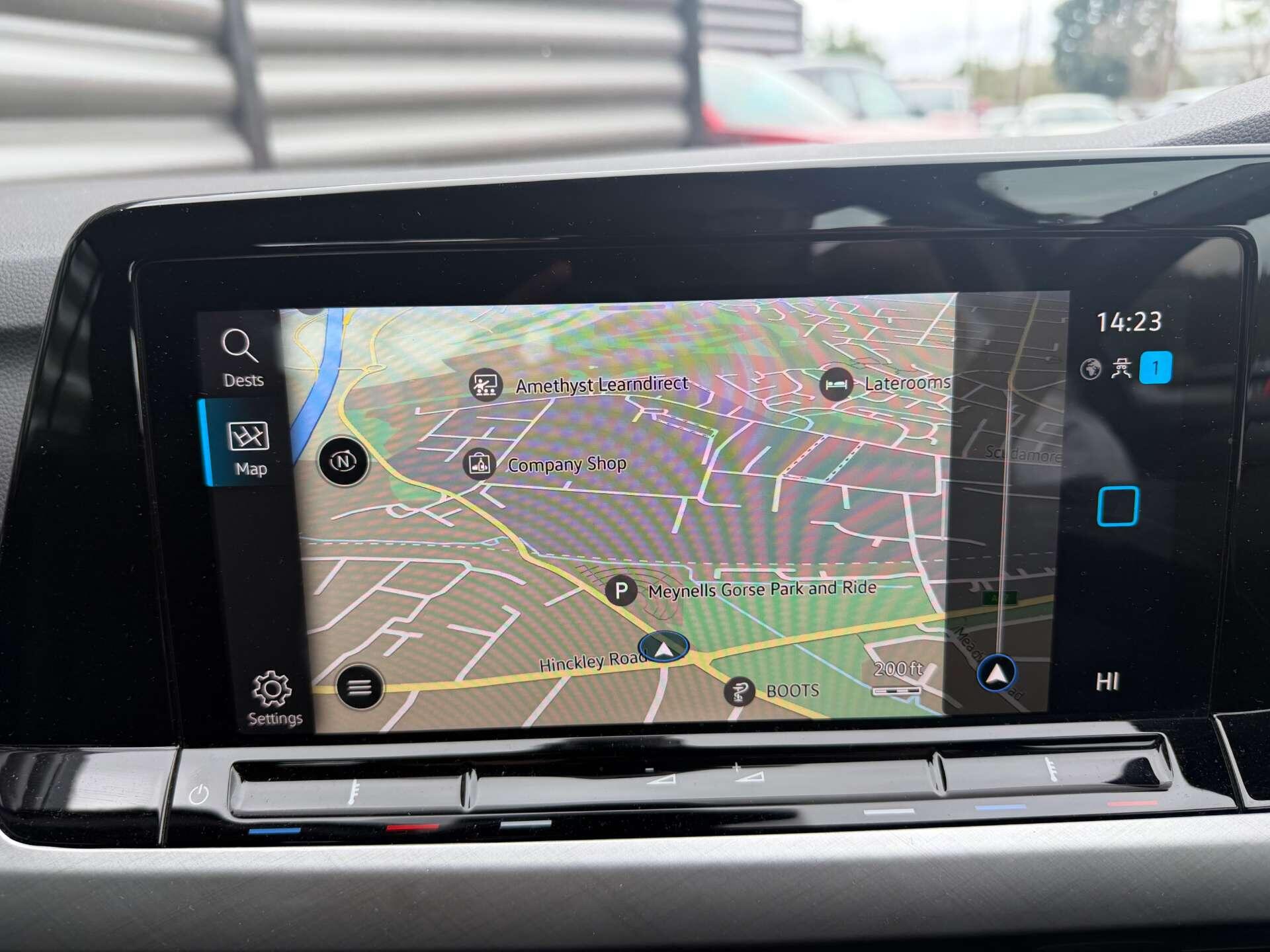 Volkswagen Golf view 32