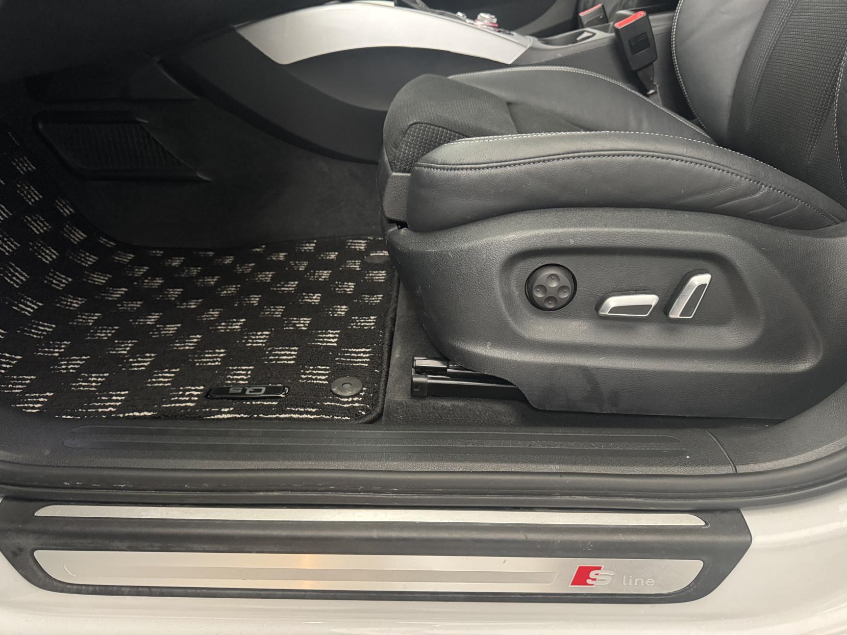 Audi Q5 view 75