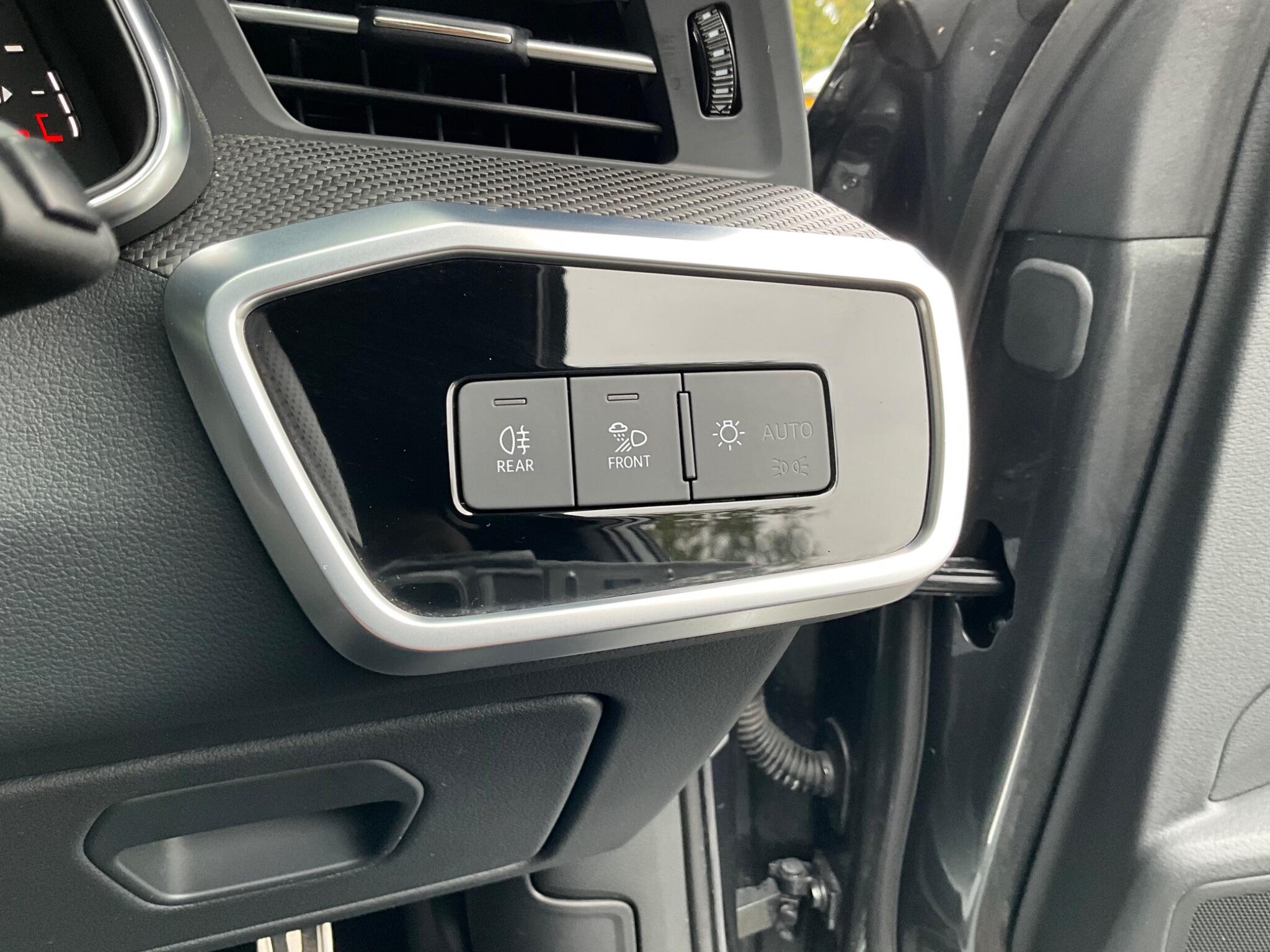 Audi A6 Avant view 18