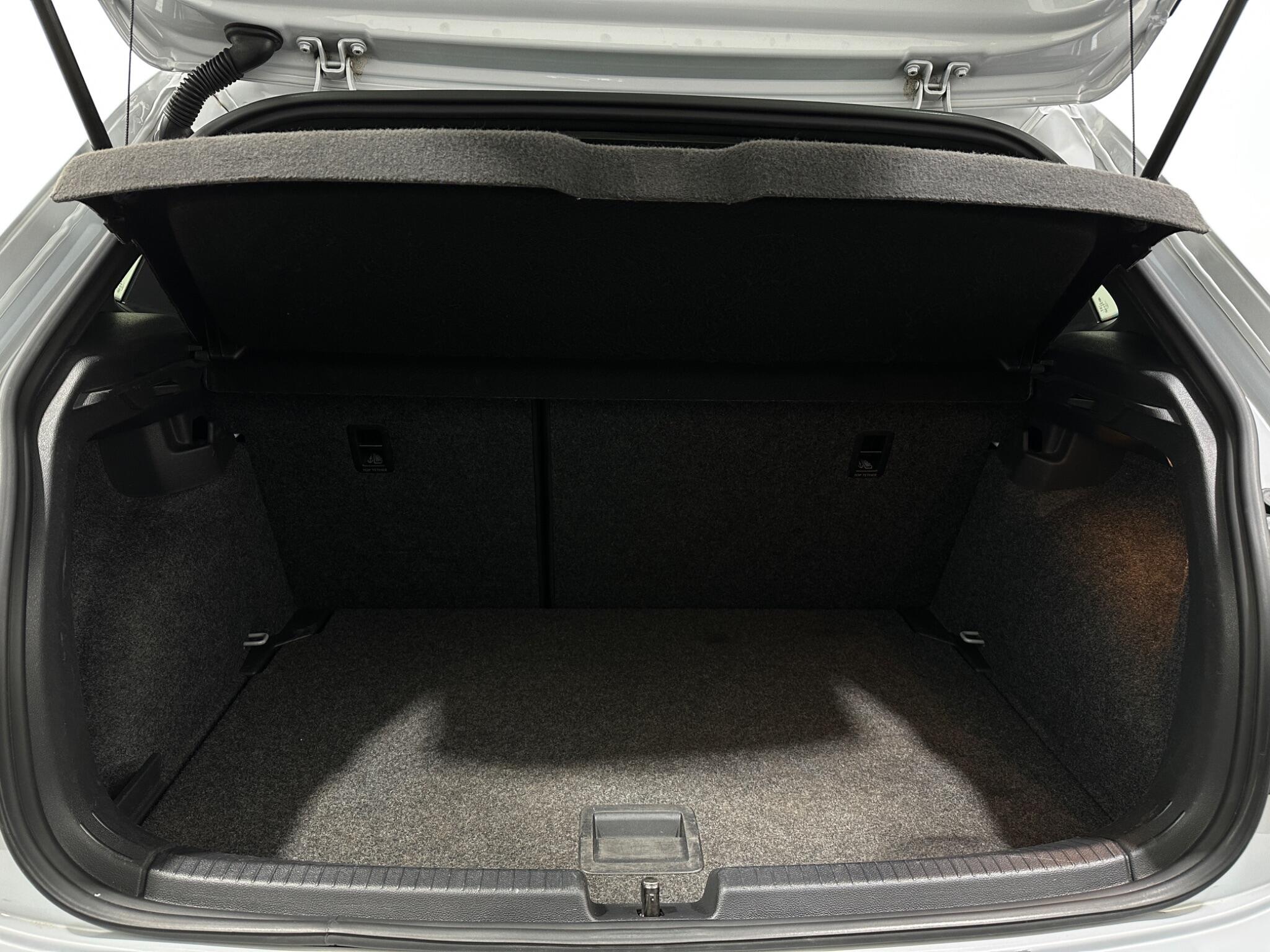 Volkswagen Polo view 46