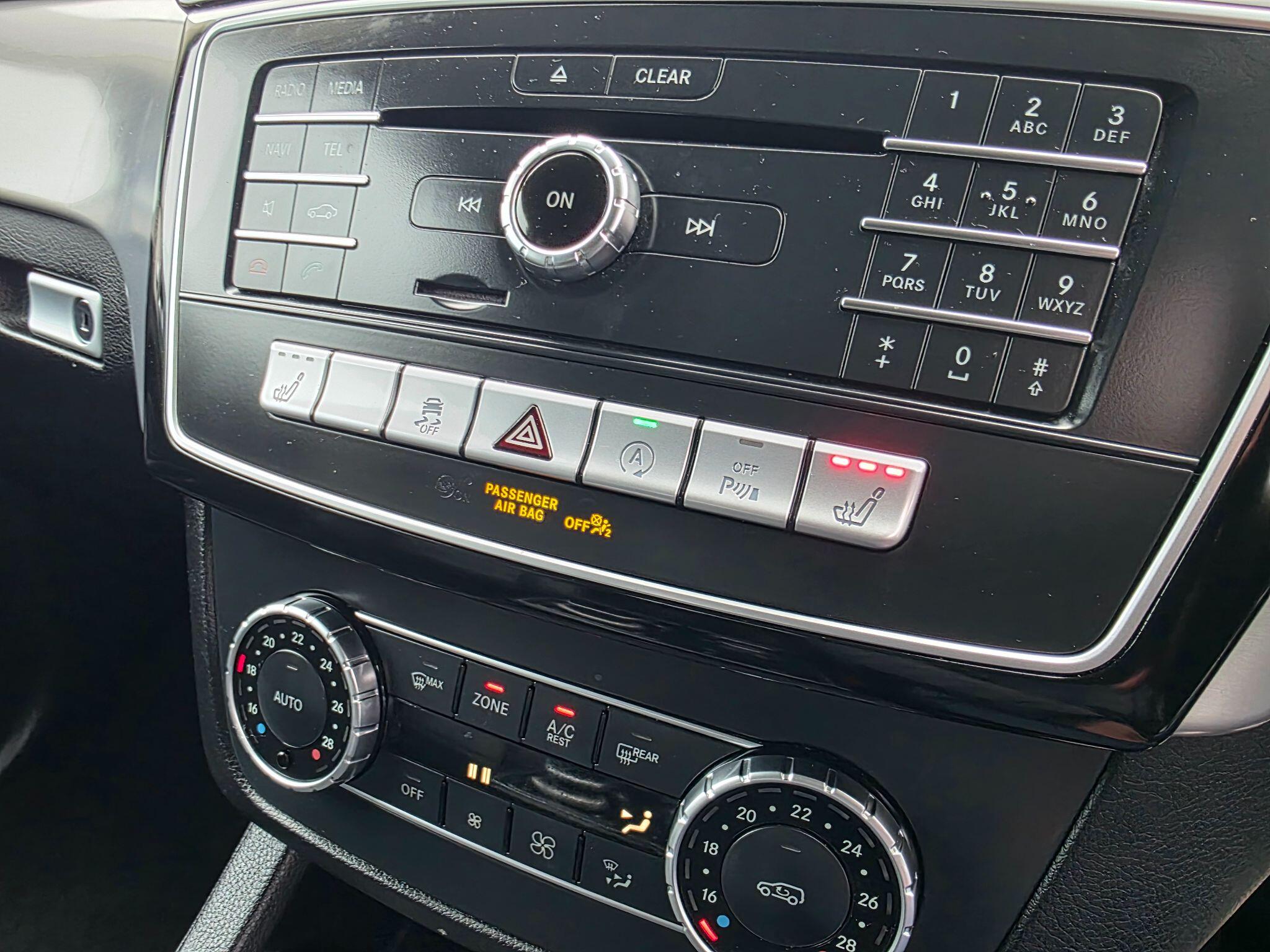 Mercedes-Benz Gle view 33