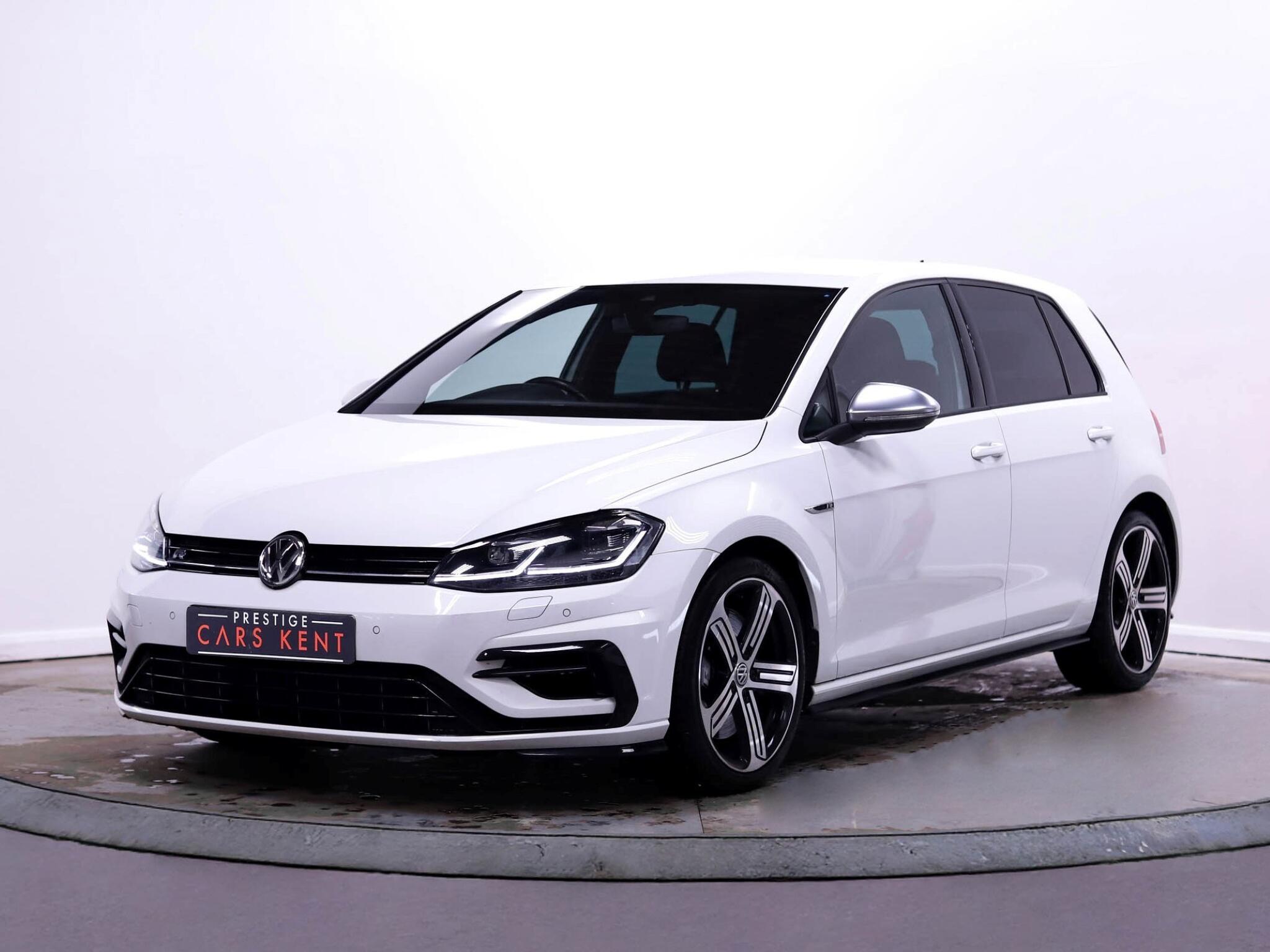 Volkswagen Golf view 6