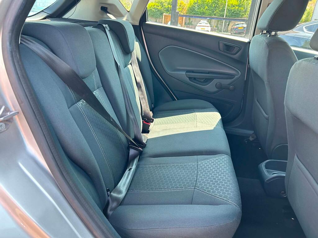 Ford Fiesta view 12