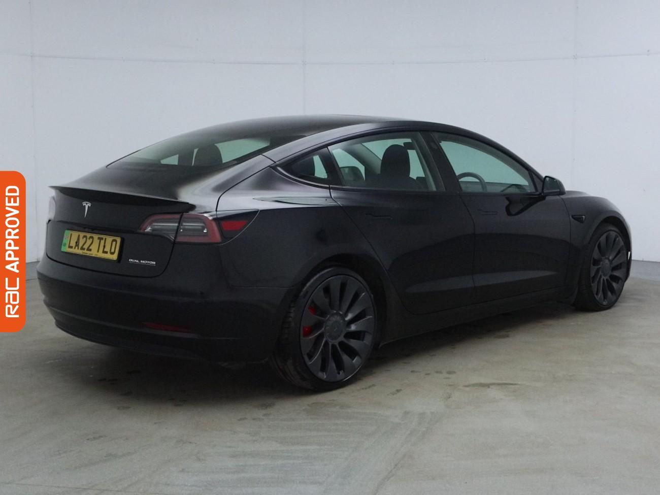 Tesla Model 3 view 32